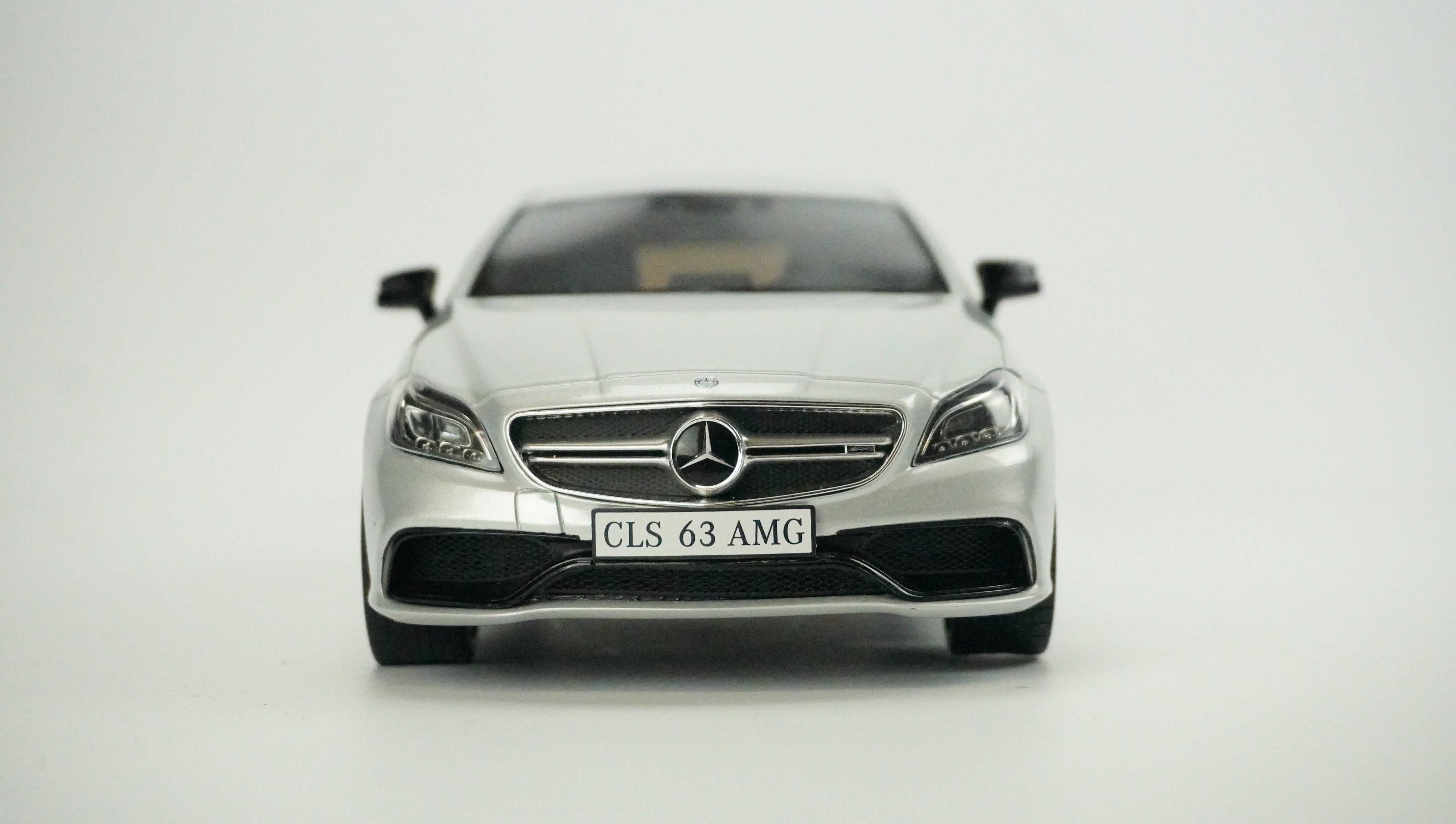 Mercedes Benz CLS Shooting Brake Limited Rarität 1:18