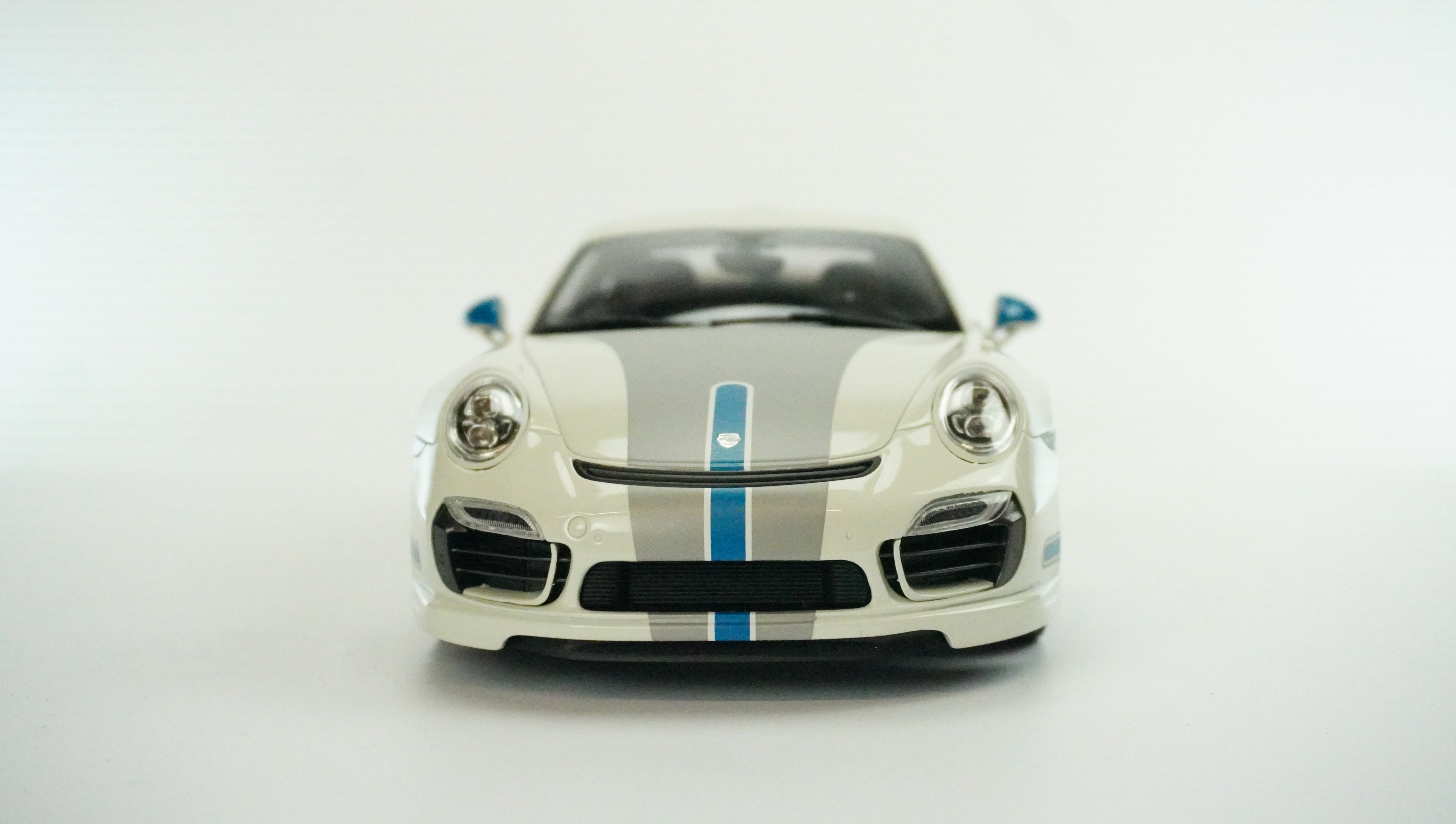 Porsche 911 (991) Turbo S Techart Limited 1:18