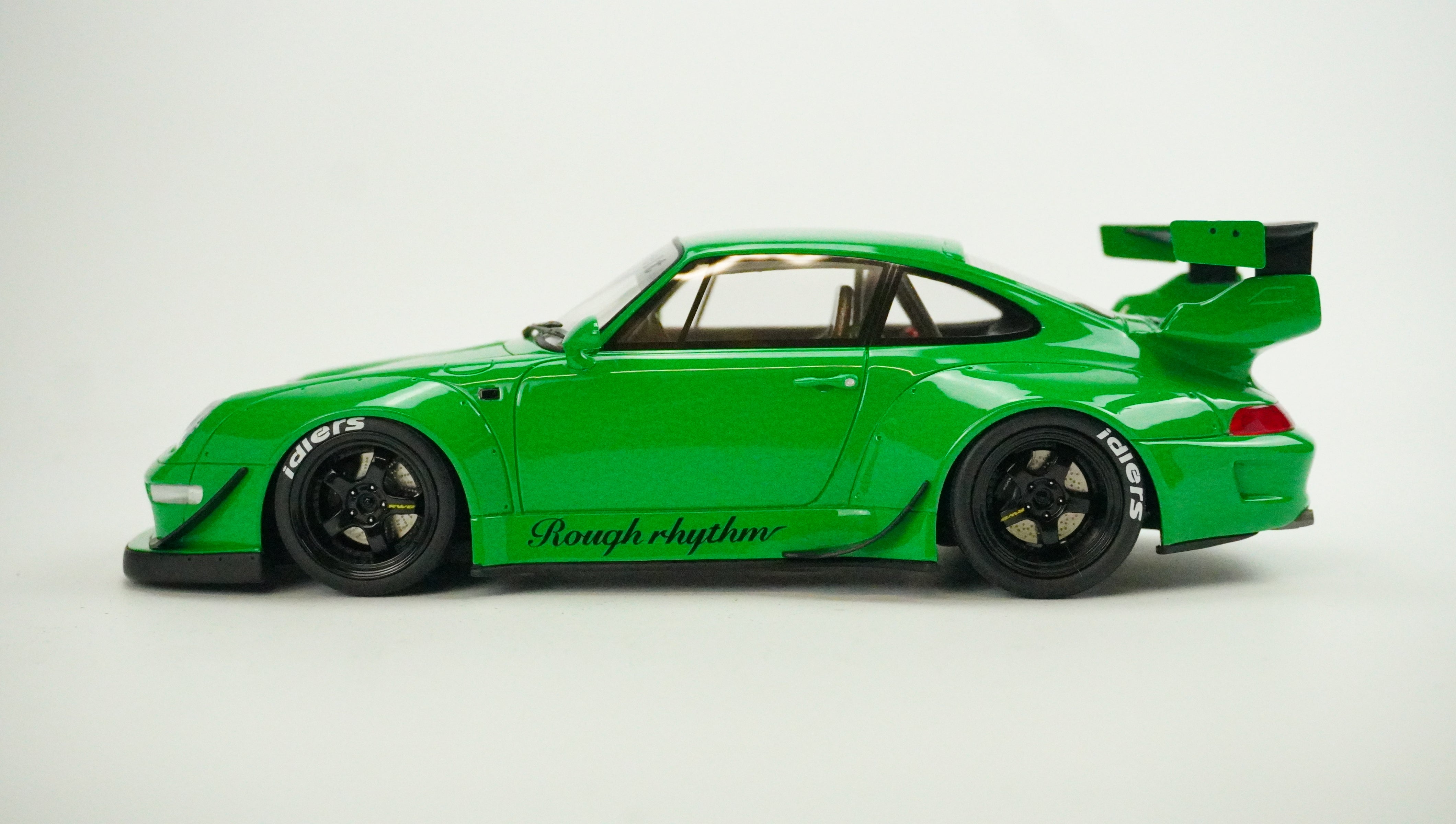 Porsche 911 (993) RWB Limited 1:18
