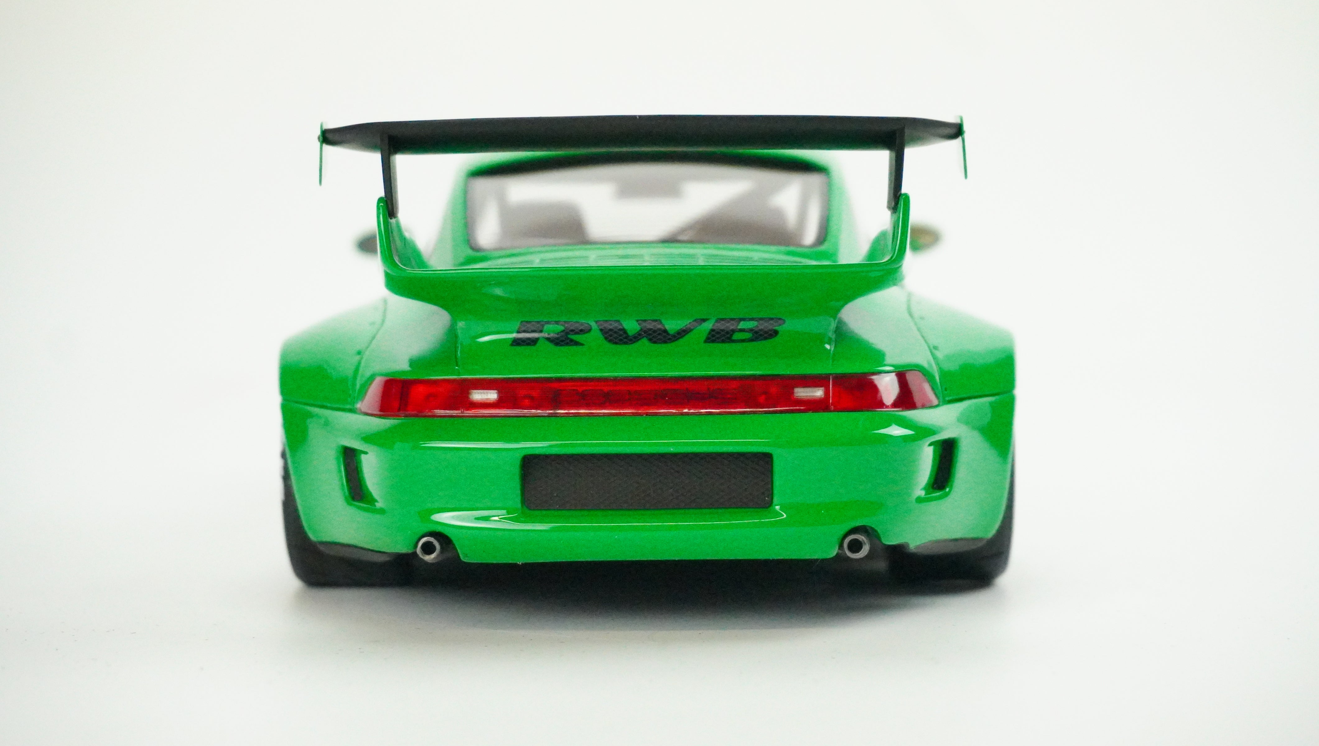 Porsche 911 (993) RWB Limited 1:18