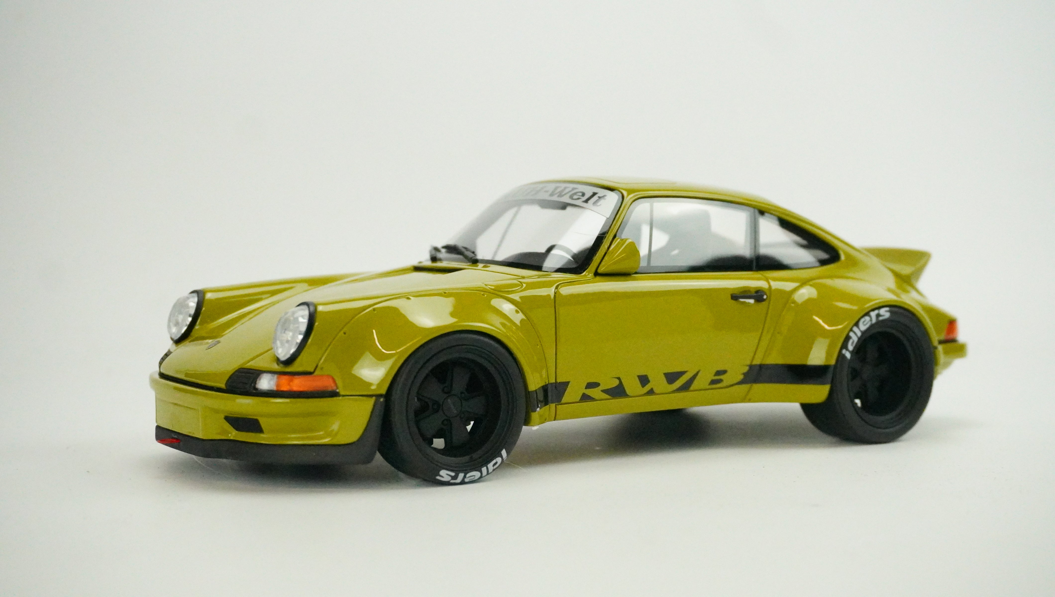 Porsche 911 Carrera RWB Classic Limited 1:18