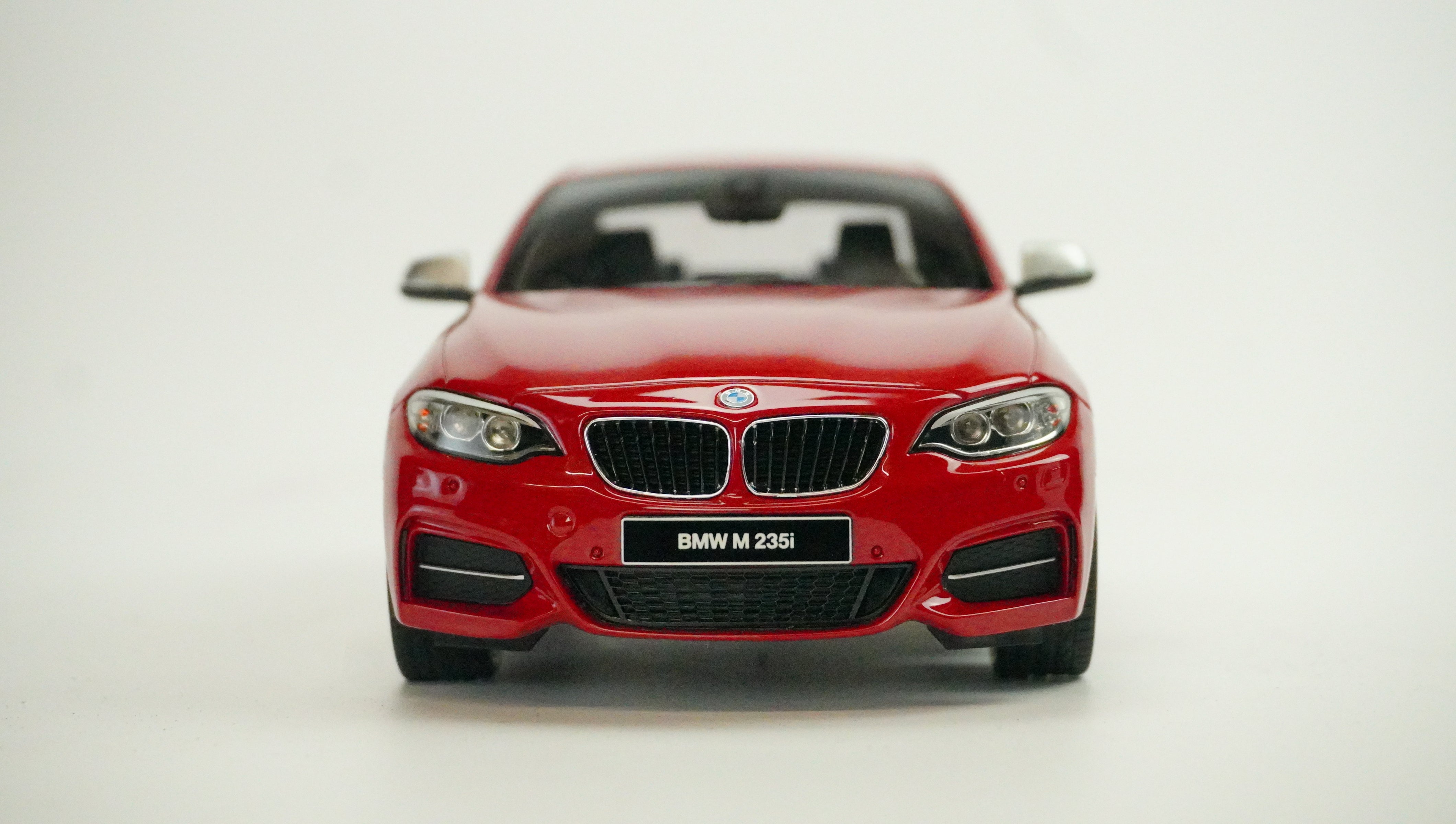 BMW M235i Limited 1:18