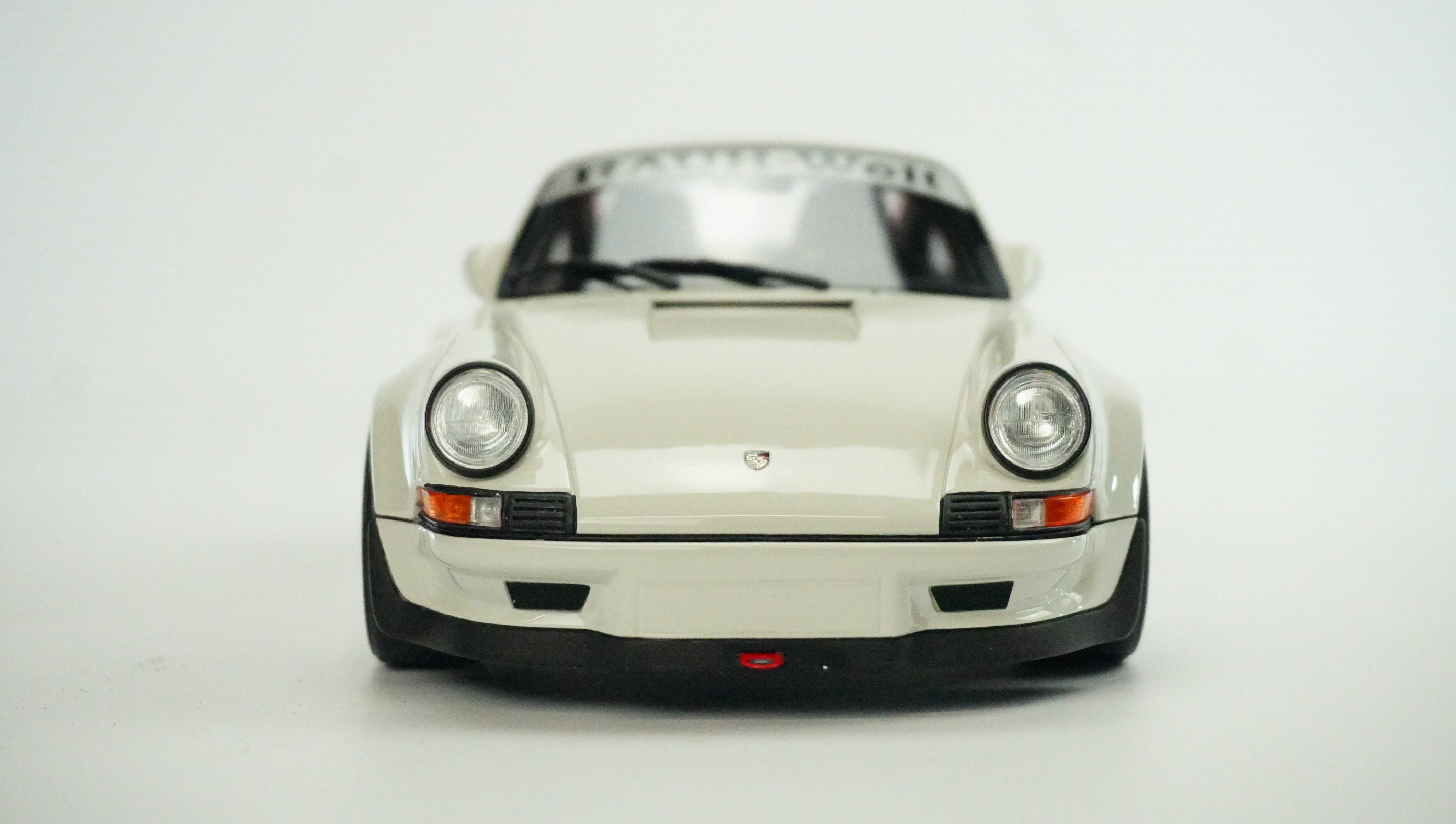 Porsche 911 Carrera RWB Classic Limited 1:18