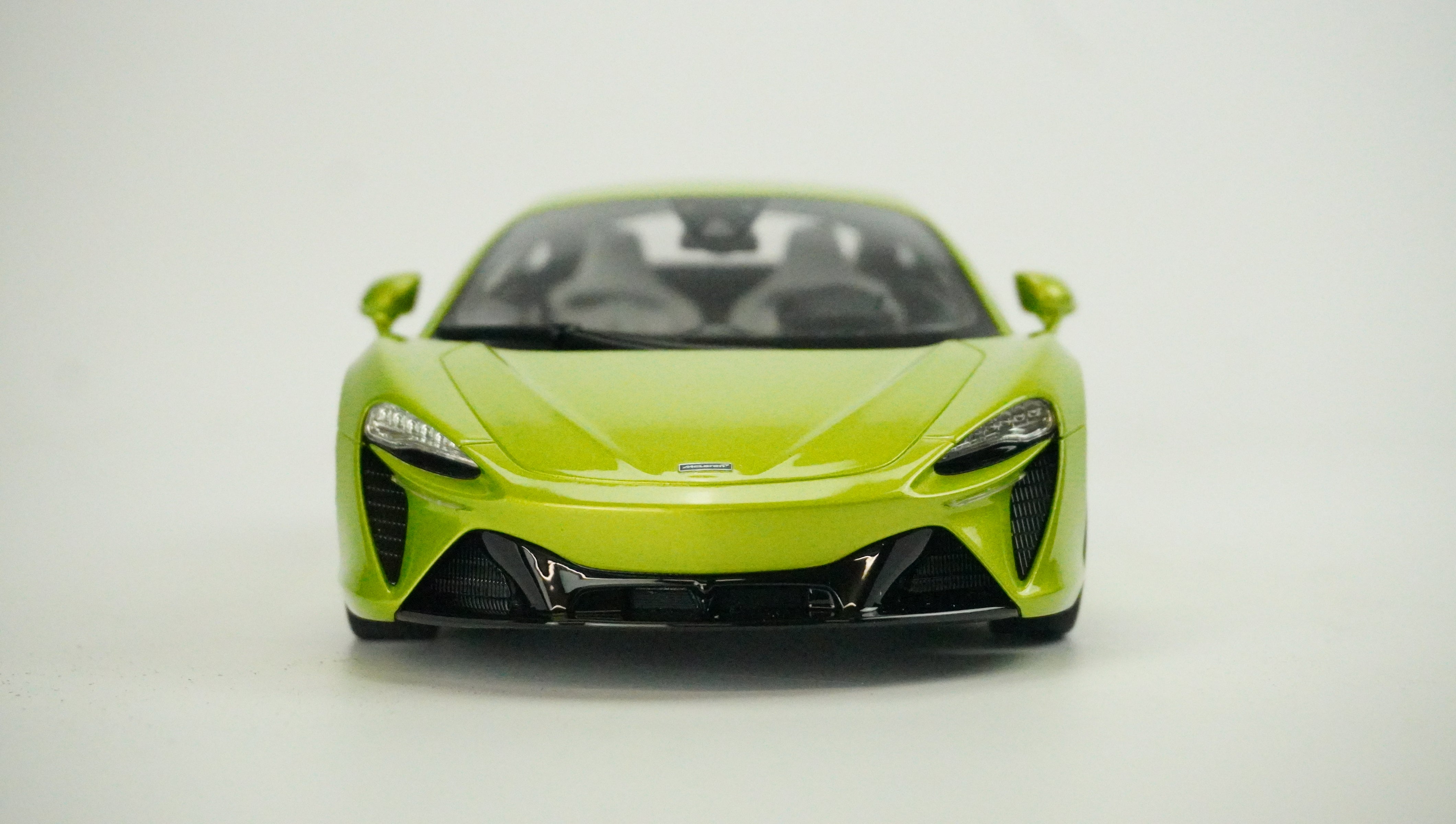 McLaren Artura Limited 1:18