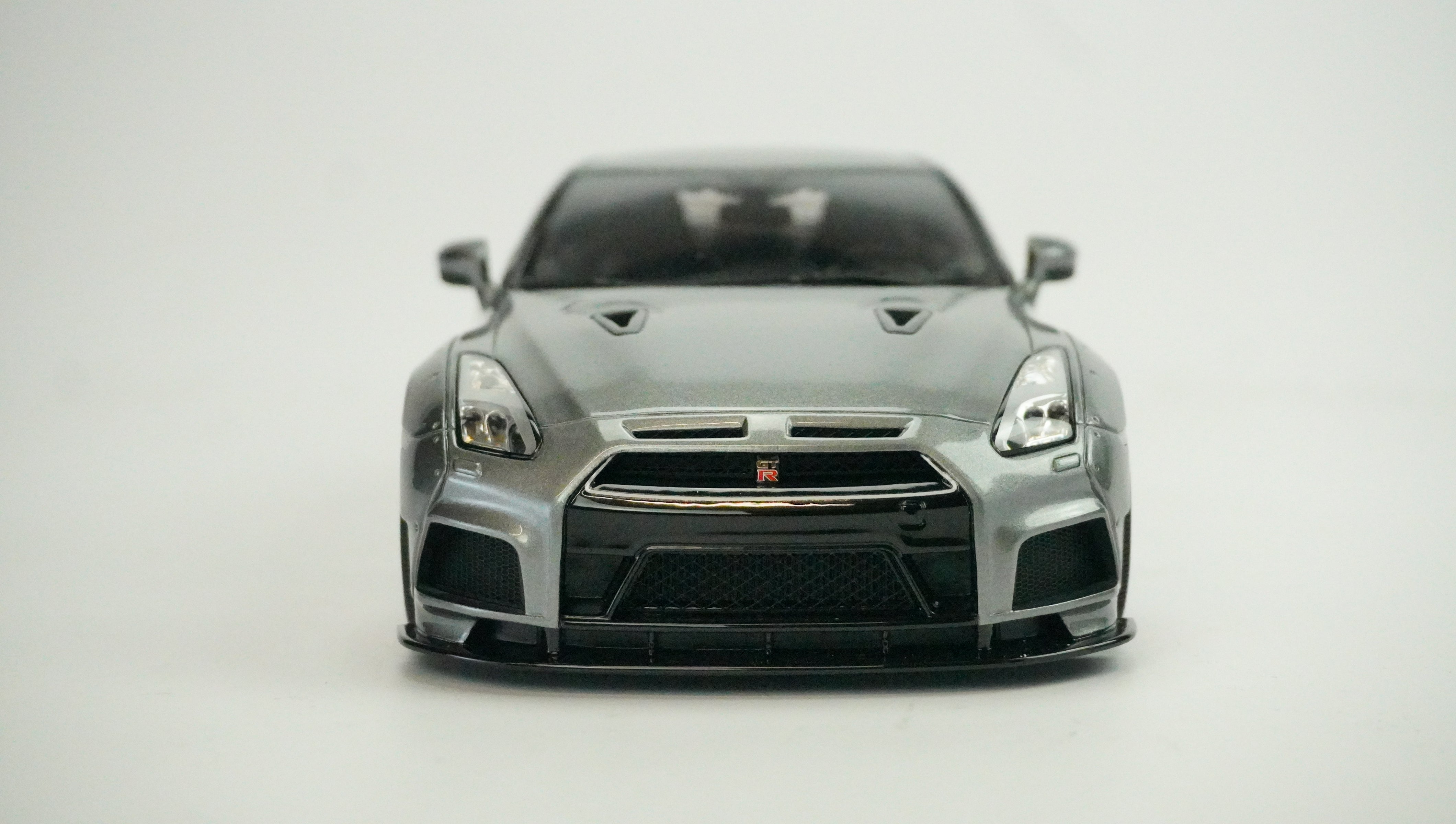 Nissan Prior Design GT-R (R35) Limited 1:18