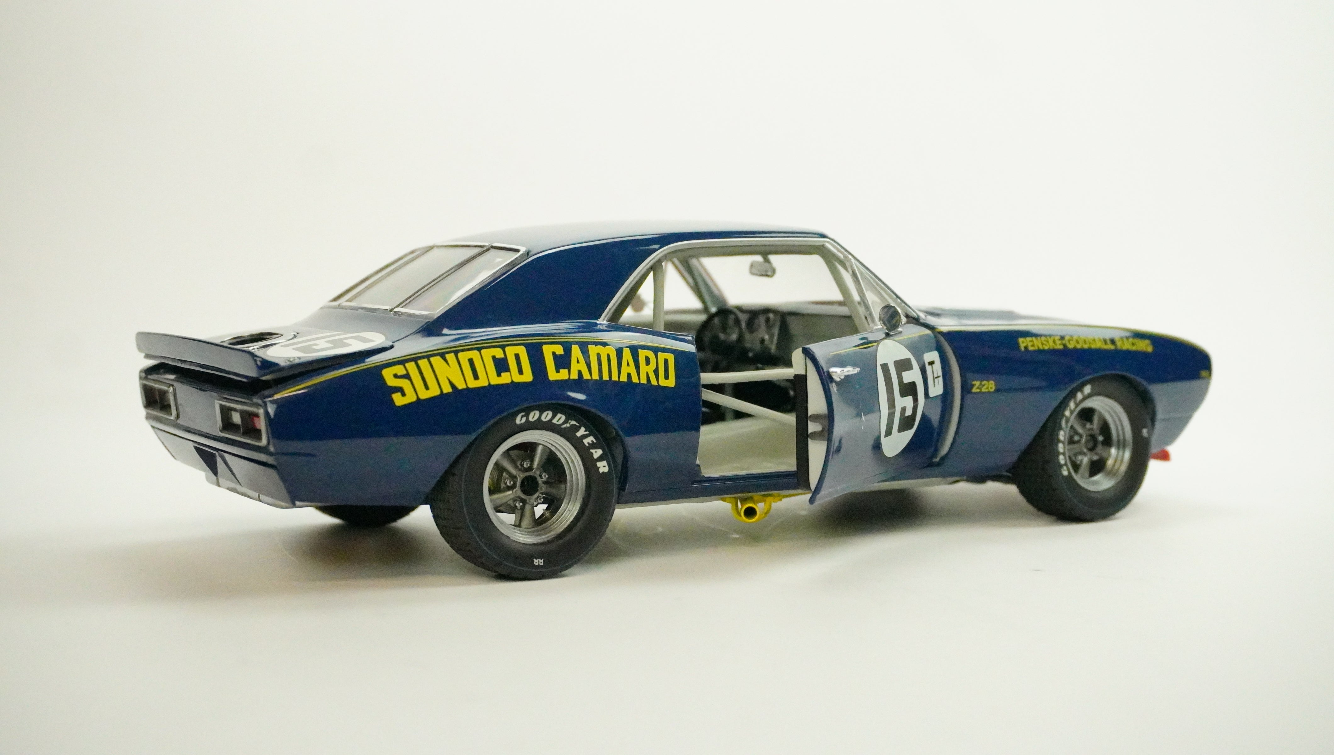 Chevrolet Camaro Racing No. 15 Rarity 1967 1:18