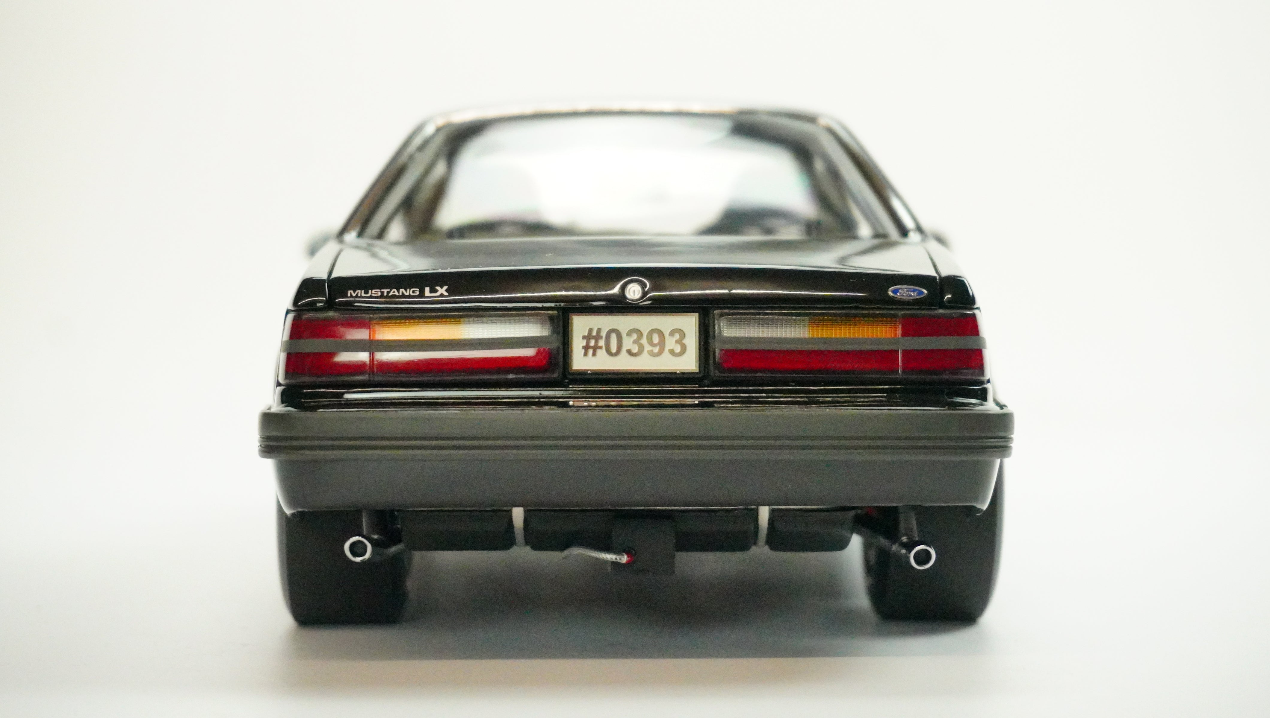 Ford Mustang LX Dark Horse 1985 1:18