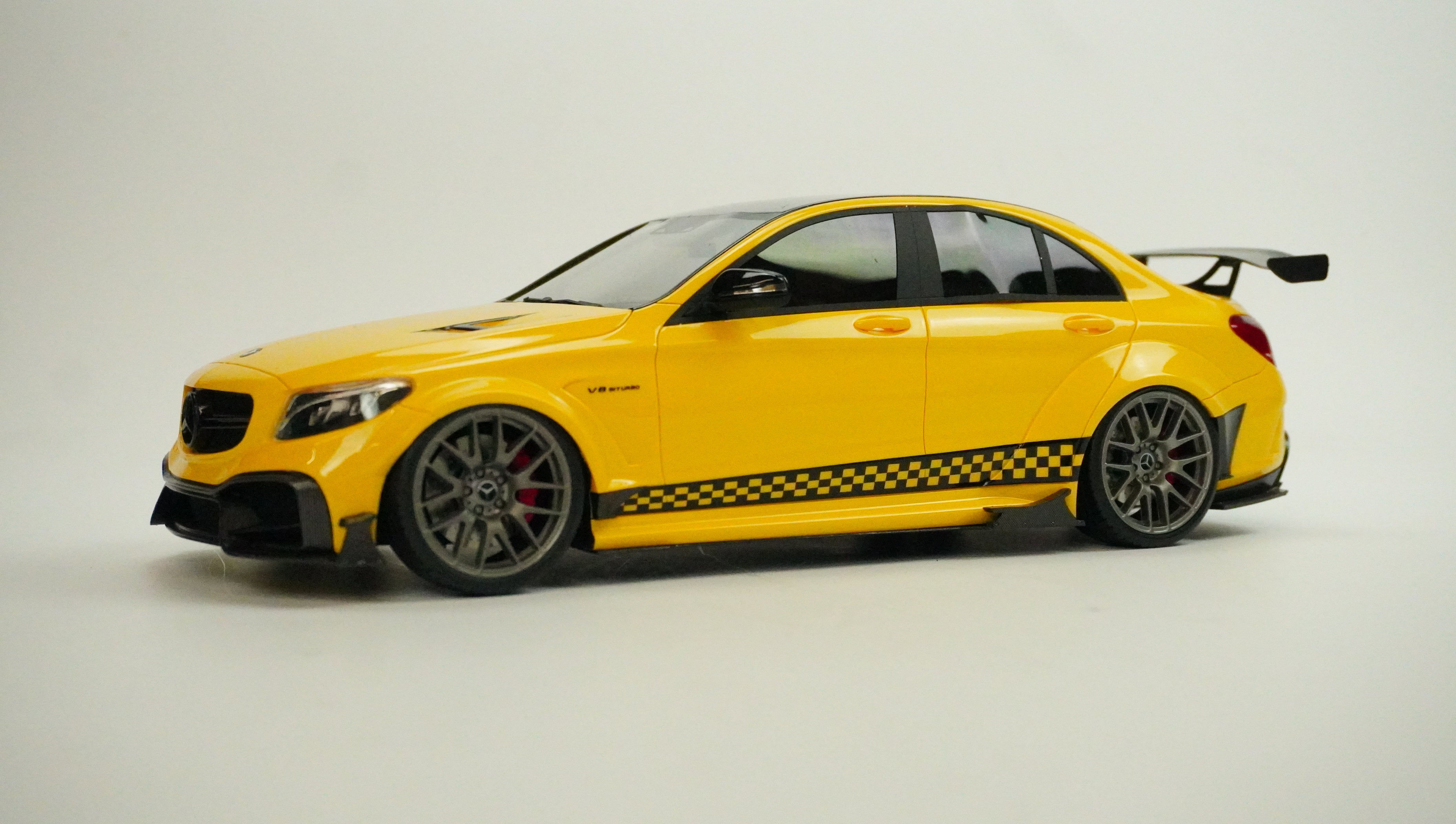 Mercedes C63S DarwinPRO MTC (Window Damage) 1:18