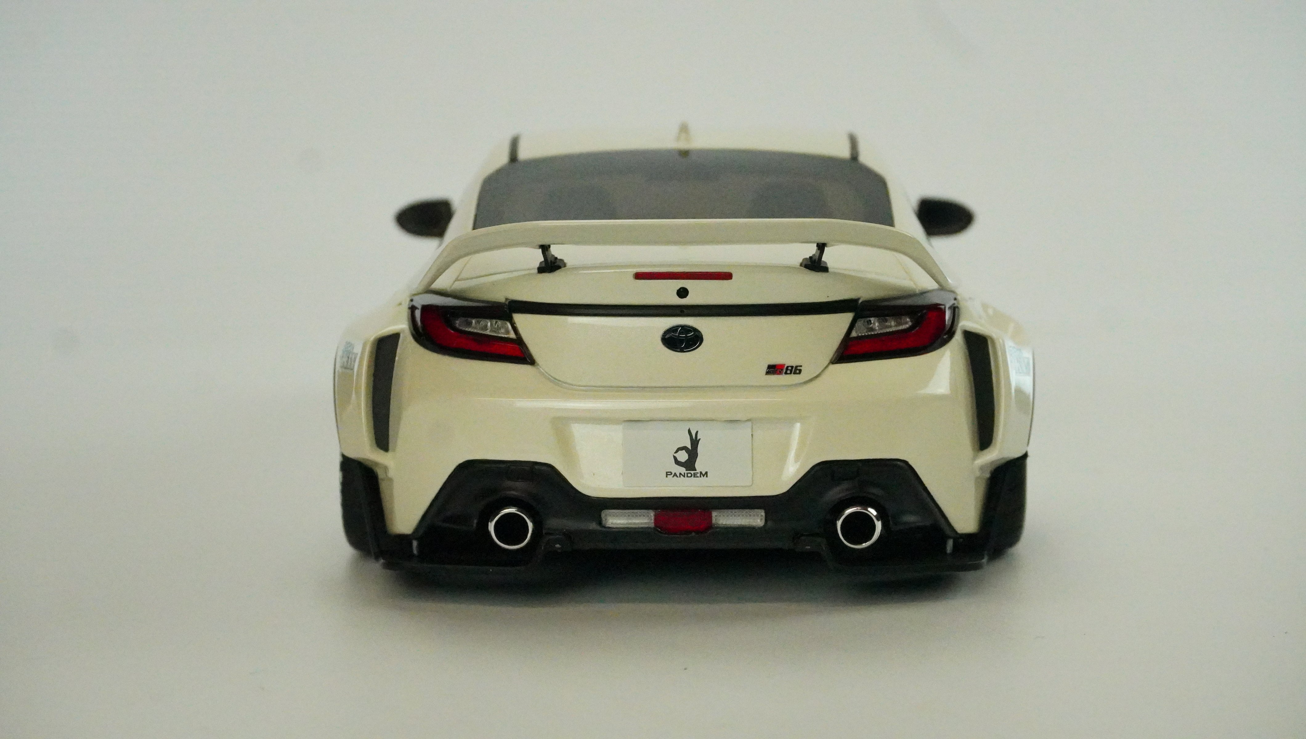 Toyota GR 86 Pandem Coupé Limited 1:18