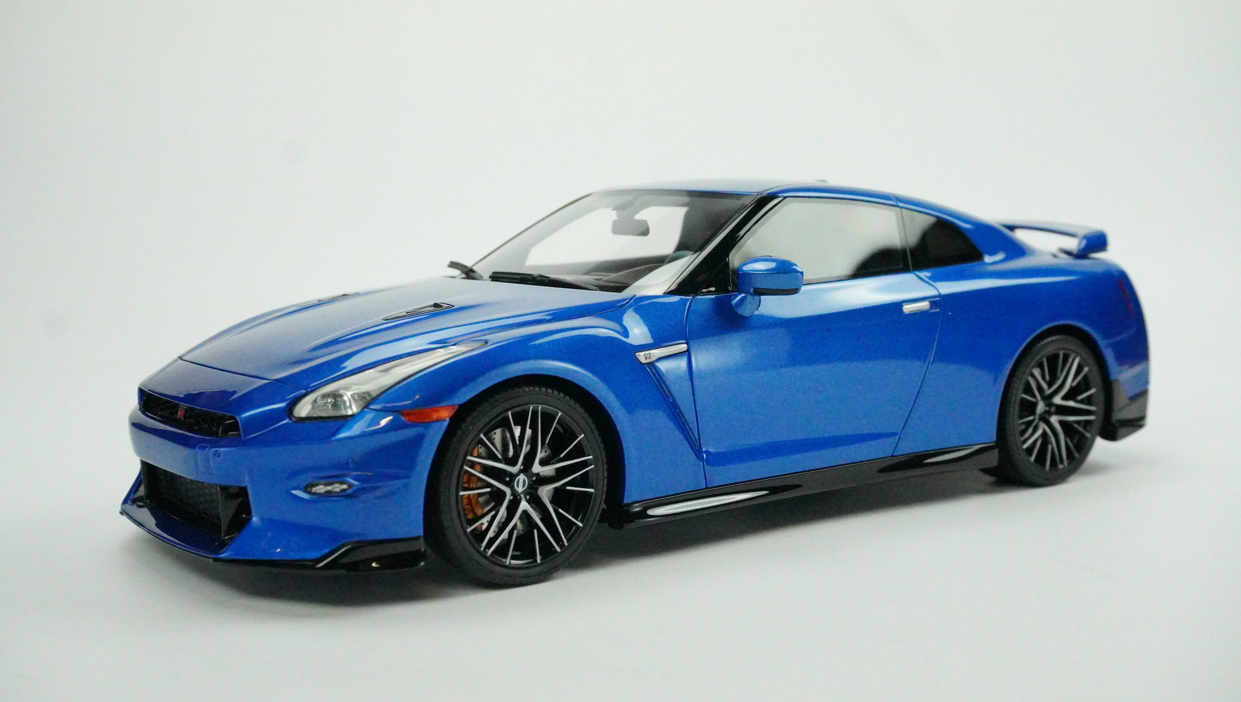 Nissan Skyline GT-R (R35) Coupé Limited 2024 1:18