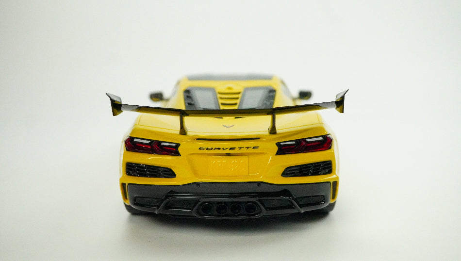 Corvette gel 1.18 Modelauto Sammlerstuck