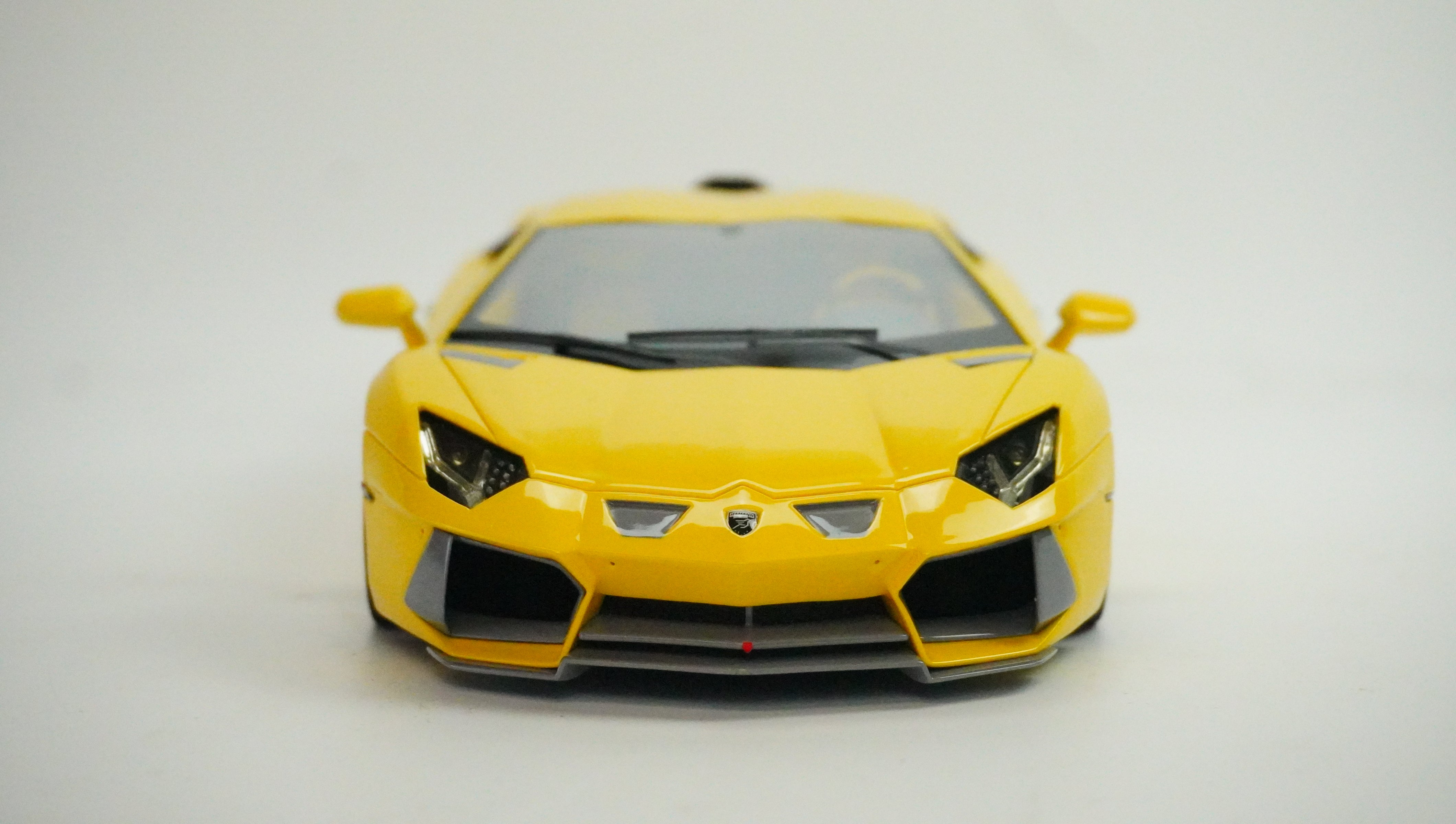 Lamborghini Nervudo Limited (ohne Box) 2025 1:18