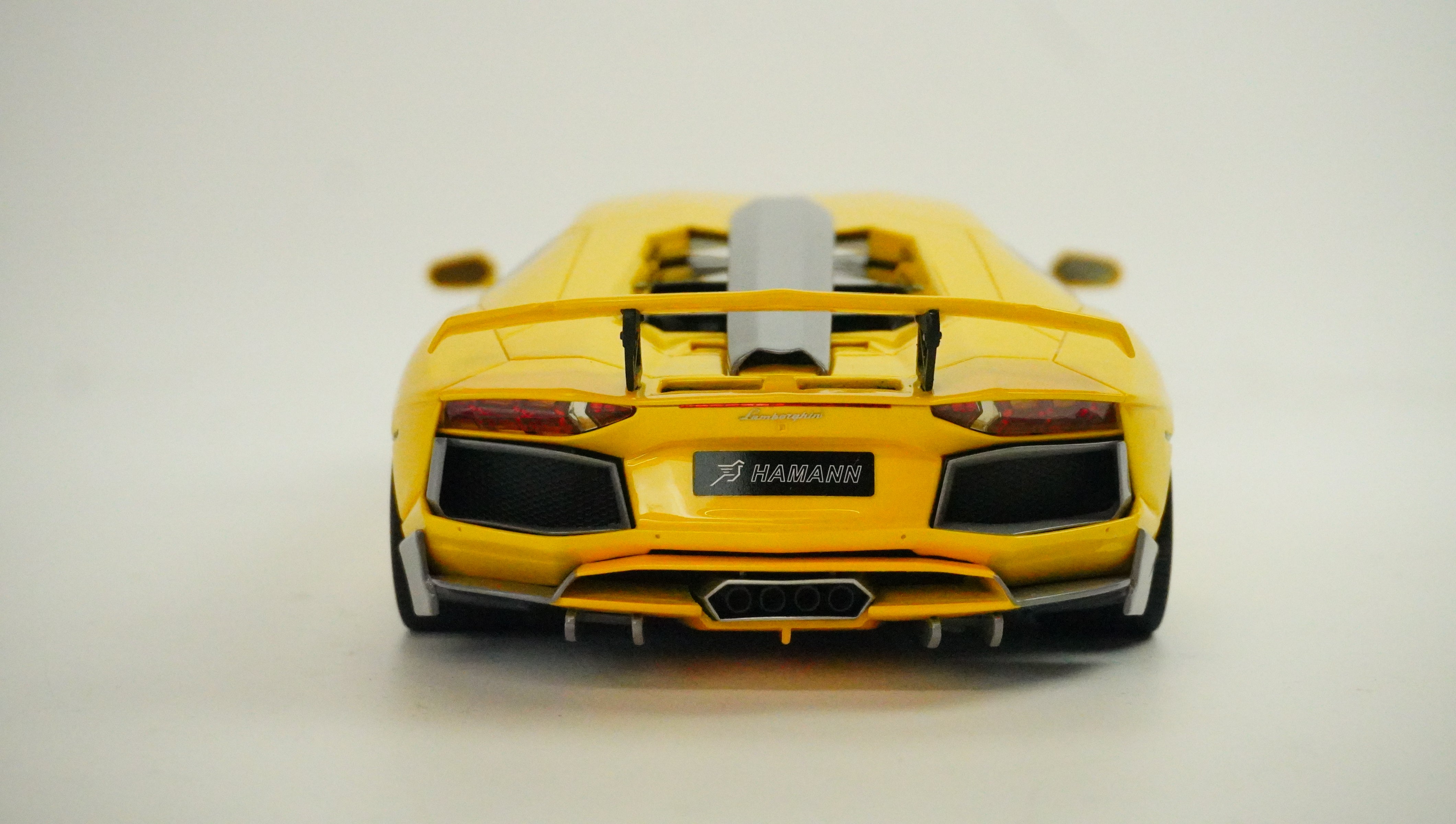 Lamborghini Nervudo Limited (ohne Box) 2025 1:18