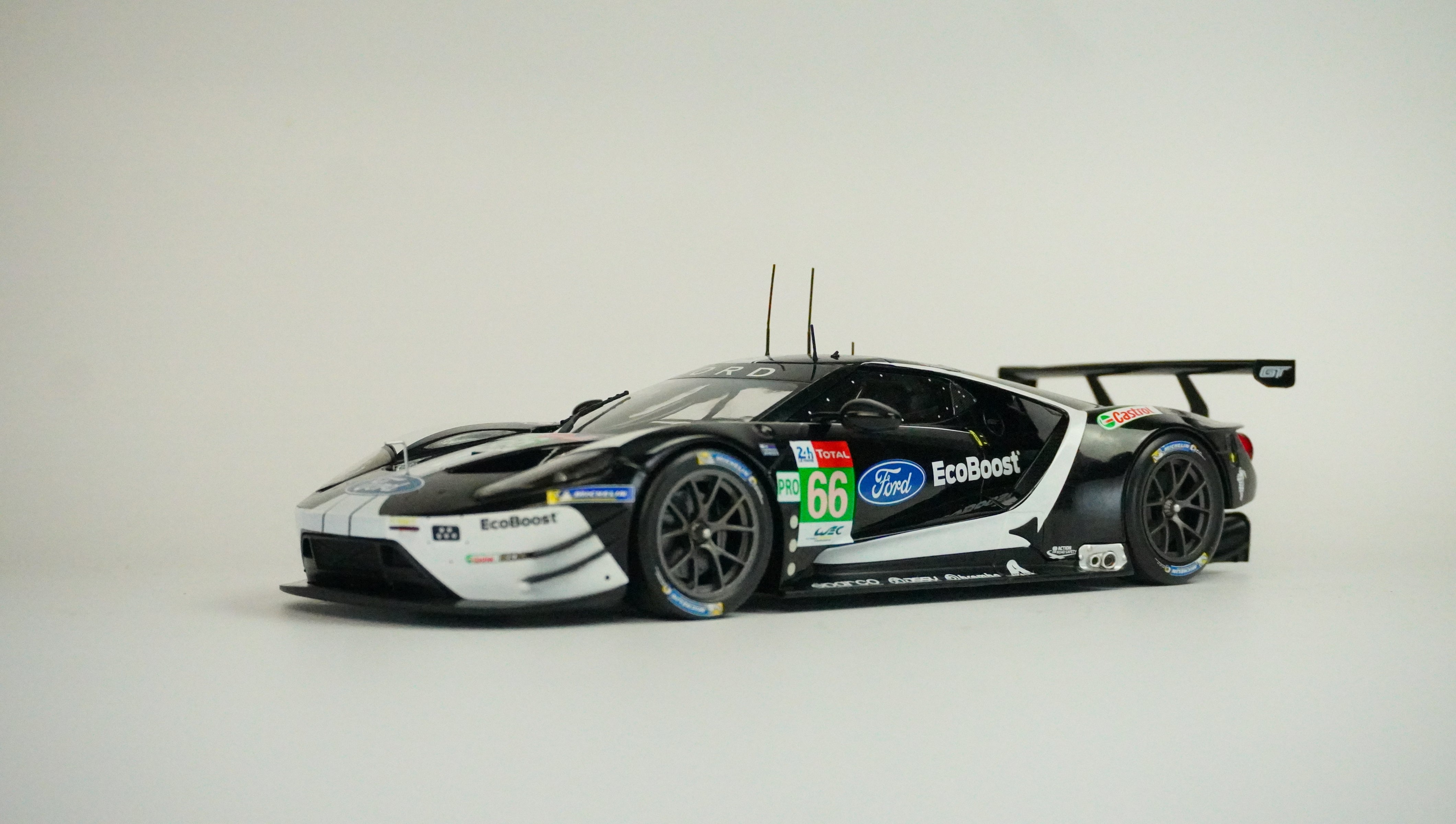 Ford GT Racing No. 66 2019 Limited 1:18