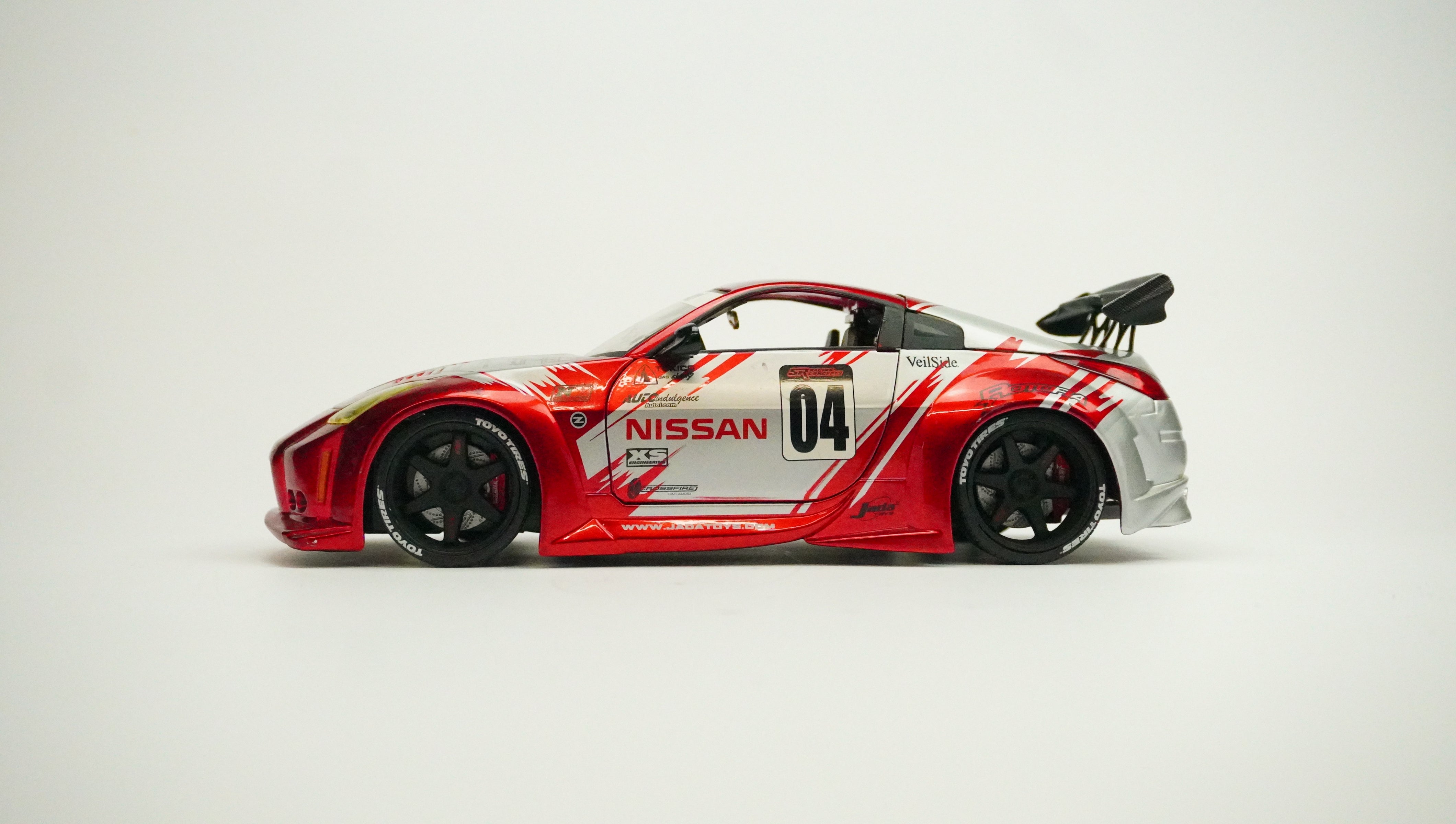 Nissan 3 5OZ Racing Nr.04 (ohne Box) 1:18