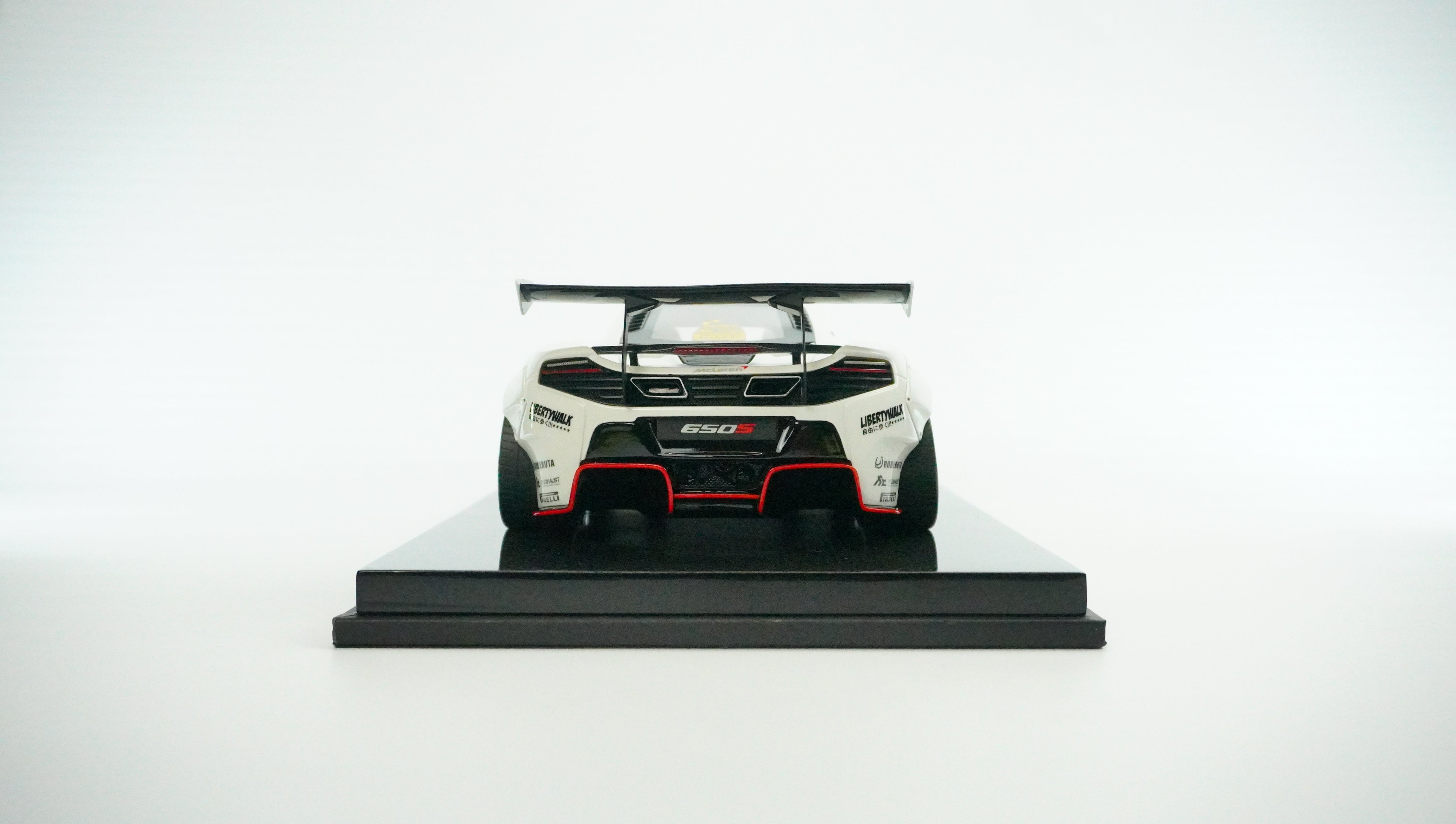 McLaren 650S LB-Works Limited (incl. Showcase) 1:18