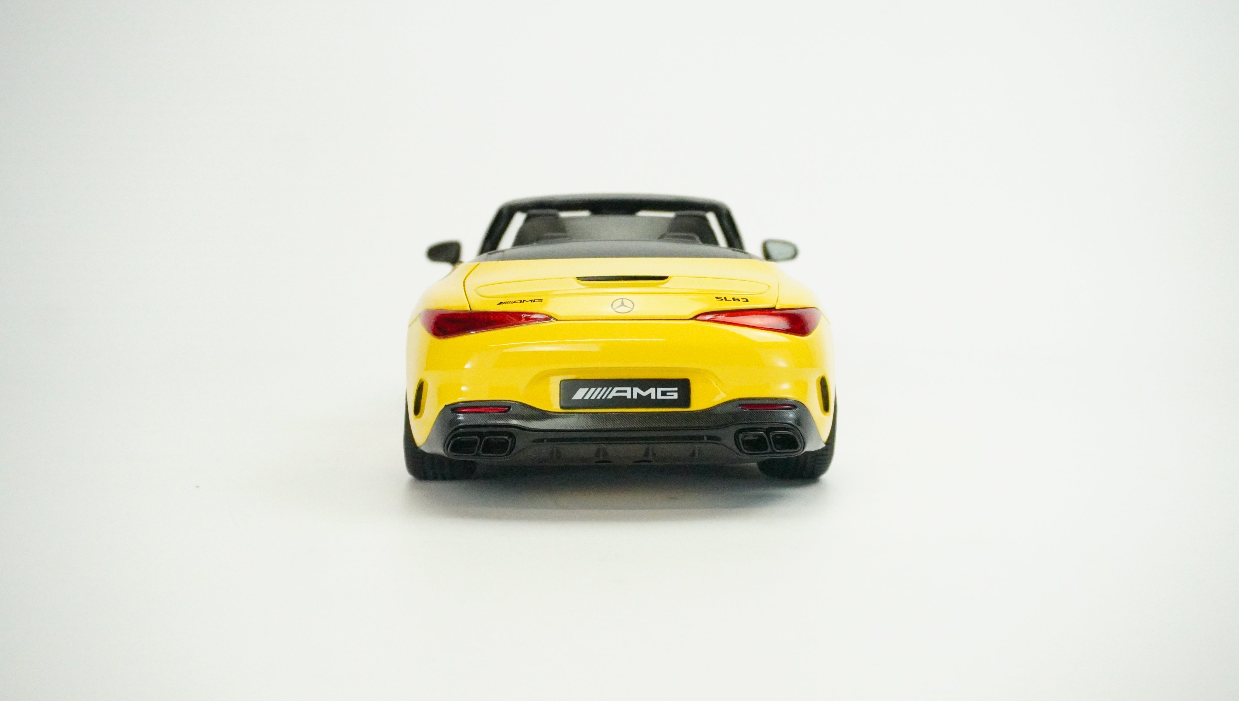 Mercedes Benz SL 63 AMG 4MATIC 1:18