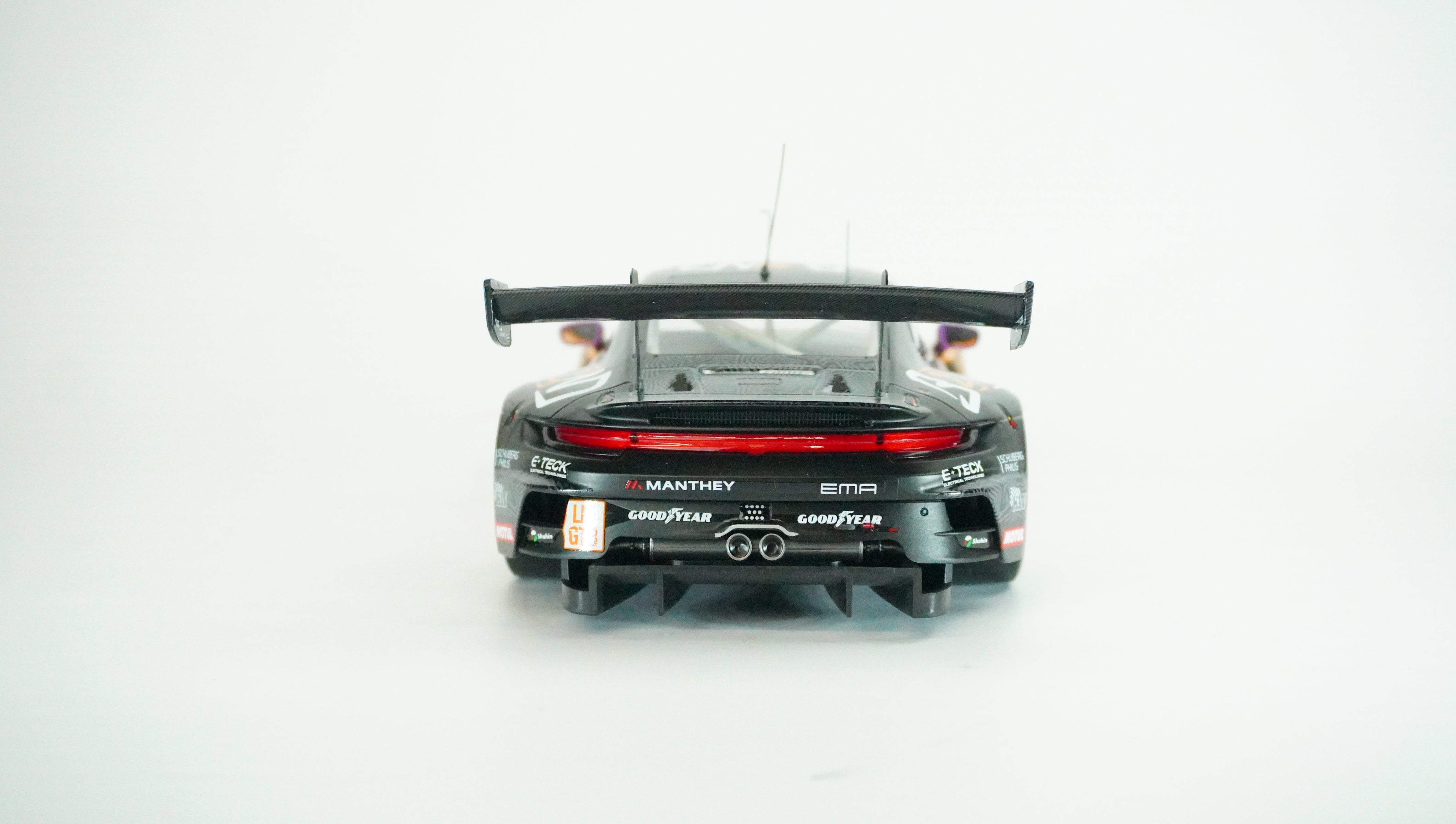 Porsche 911 GT3 Racing Nr.91 1:18