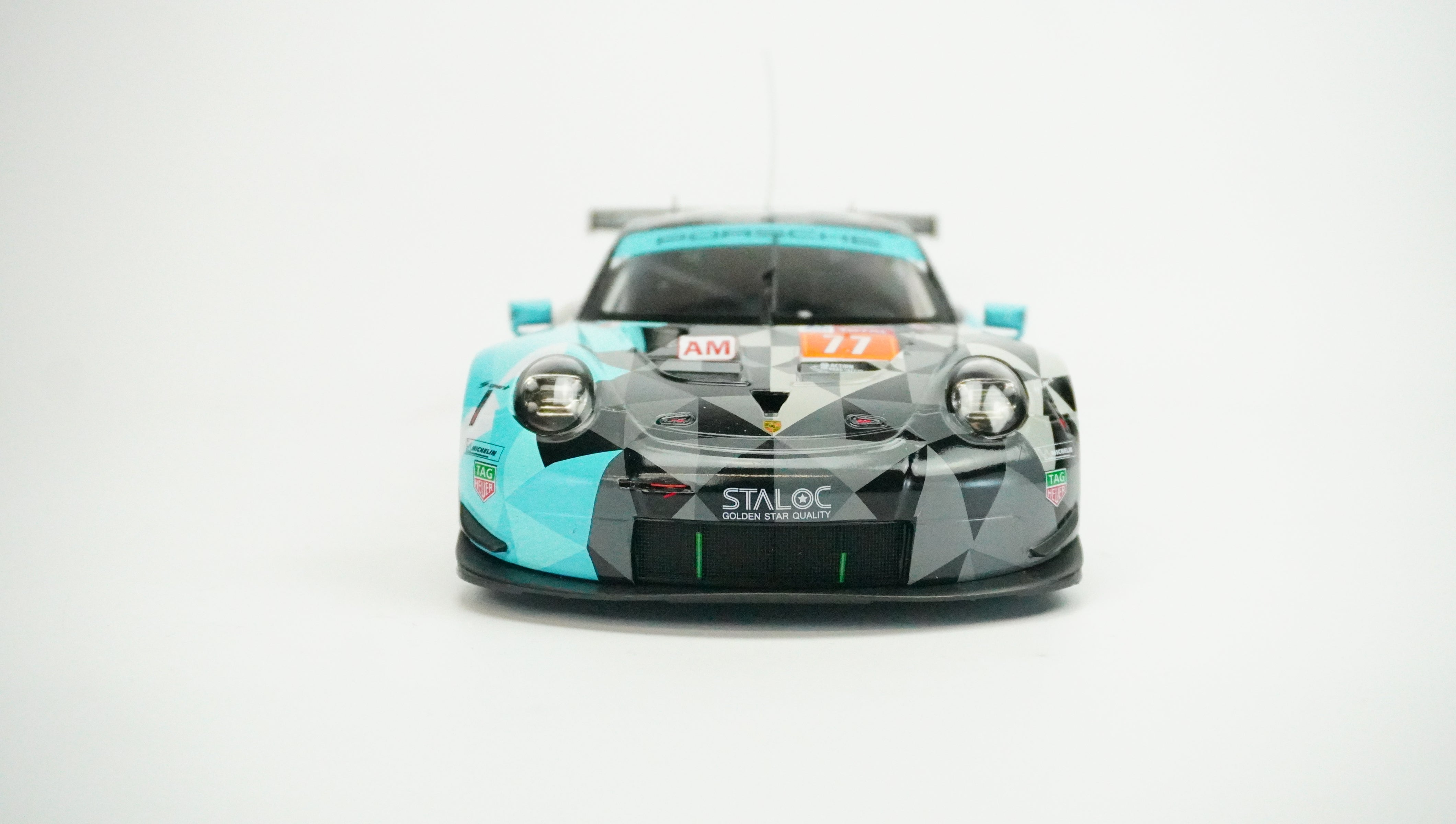 Porsche 911 RSR Racing #77 1:18
