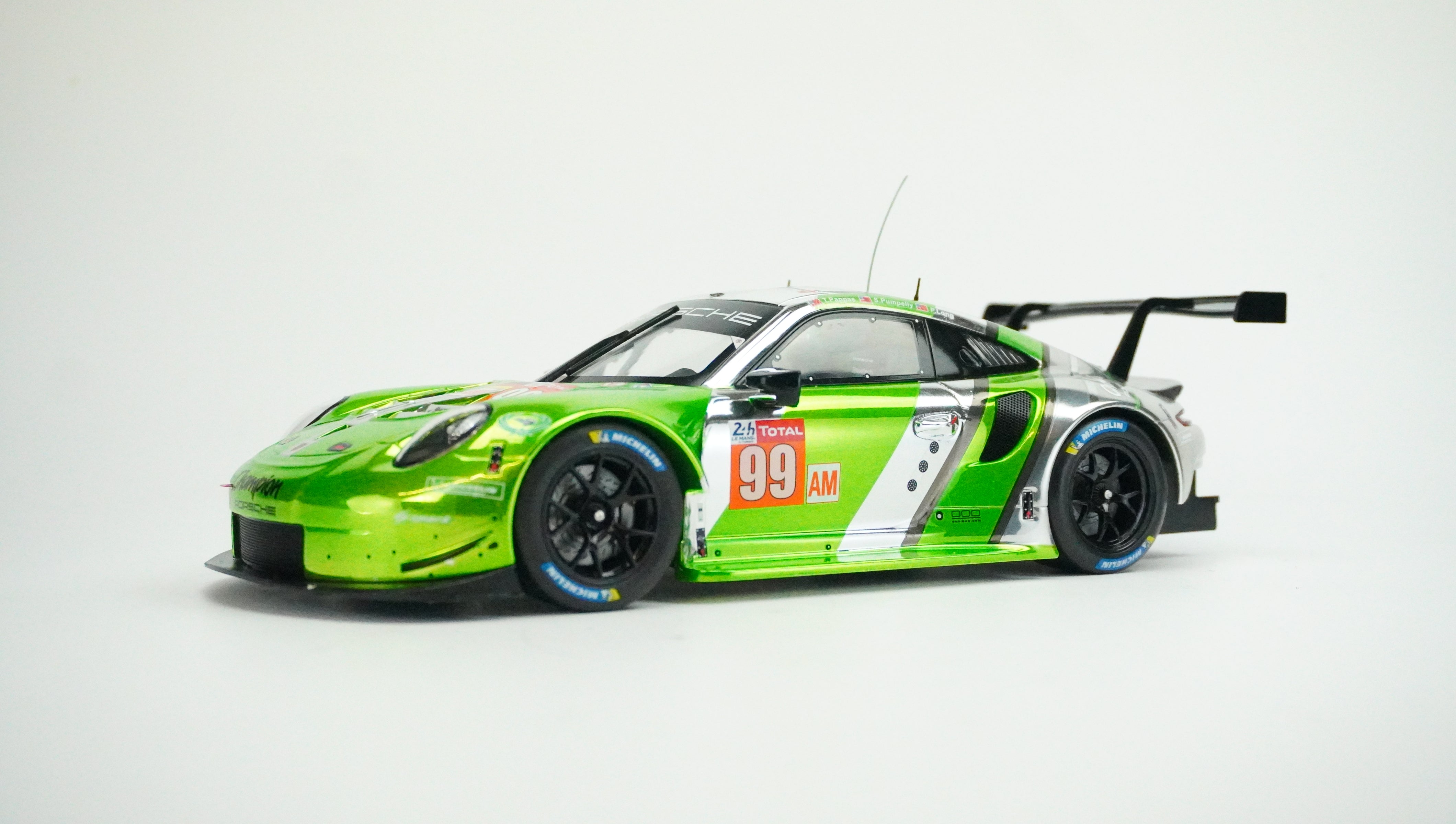 Porsche 911 RSR Nr.99 1:18