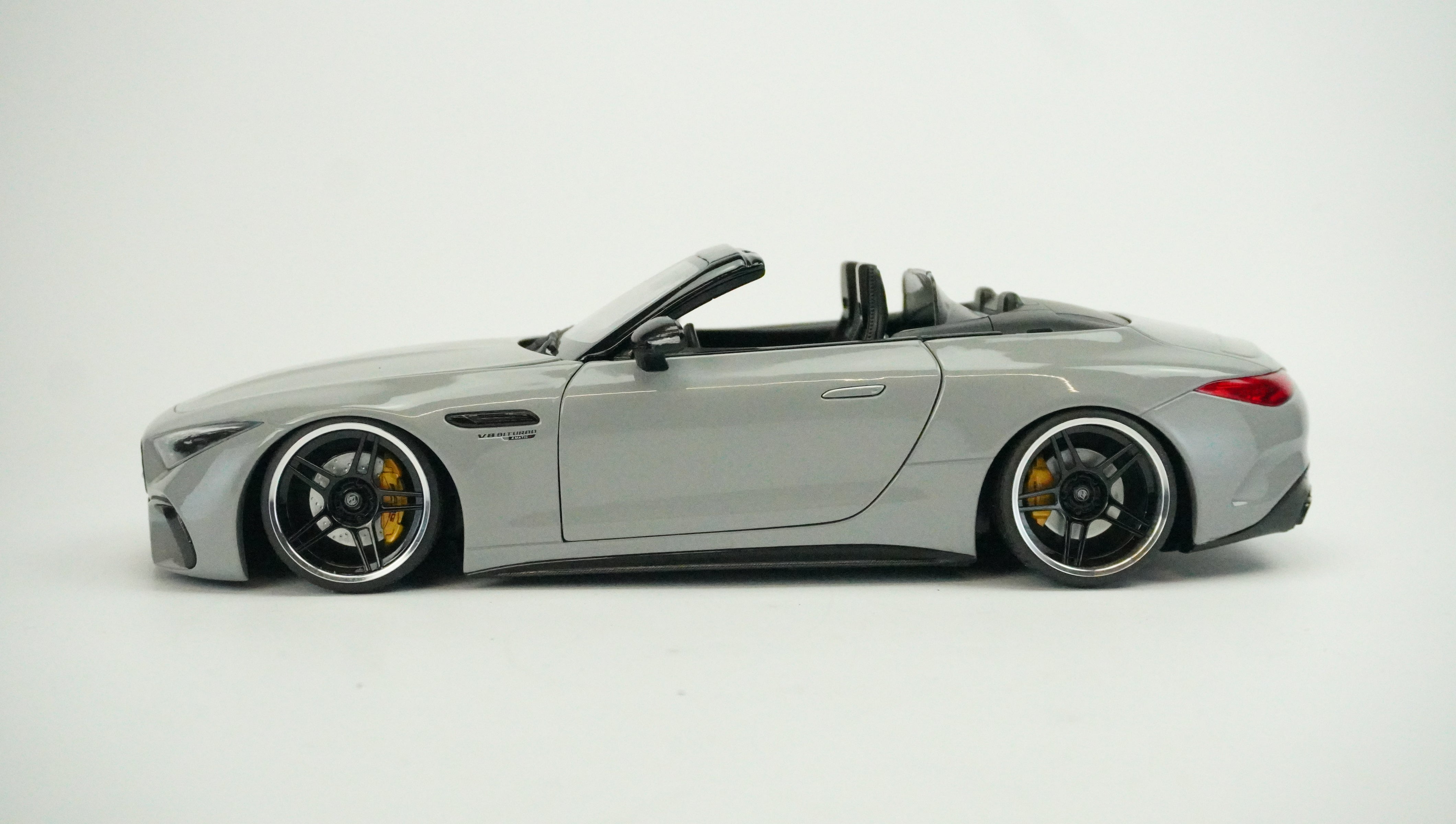 Mercedes Benz SL63 AMG Limited 1:18