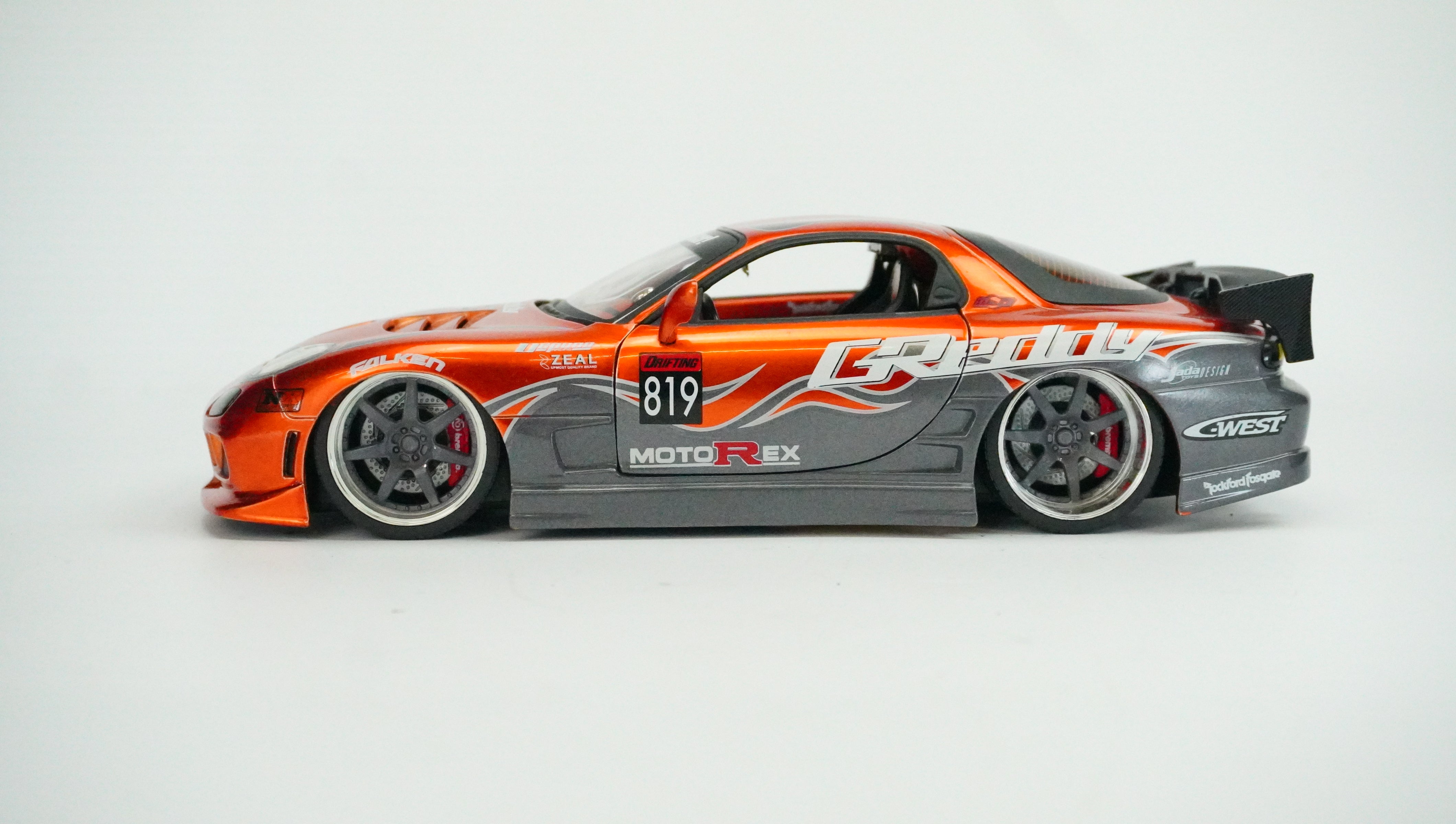 Mazda RX-7 Racing No. 819 (without box) 1:18
