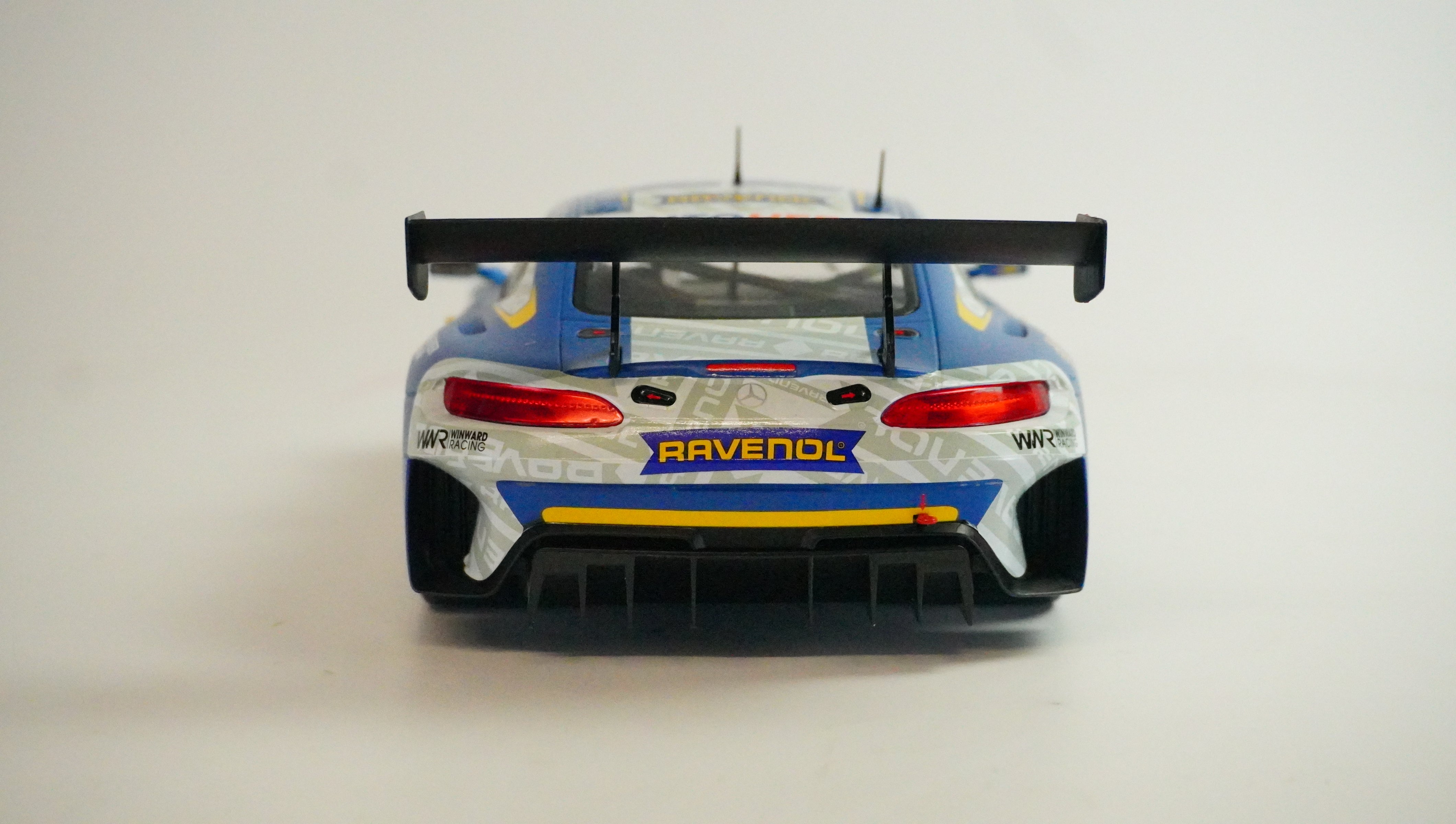 Mercedes Benz AMG GT3 Evo No. 27 2022 1:18