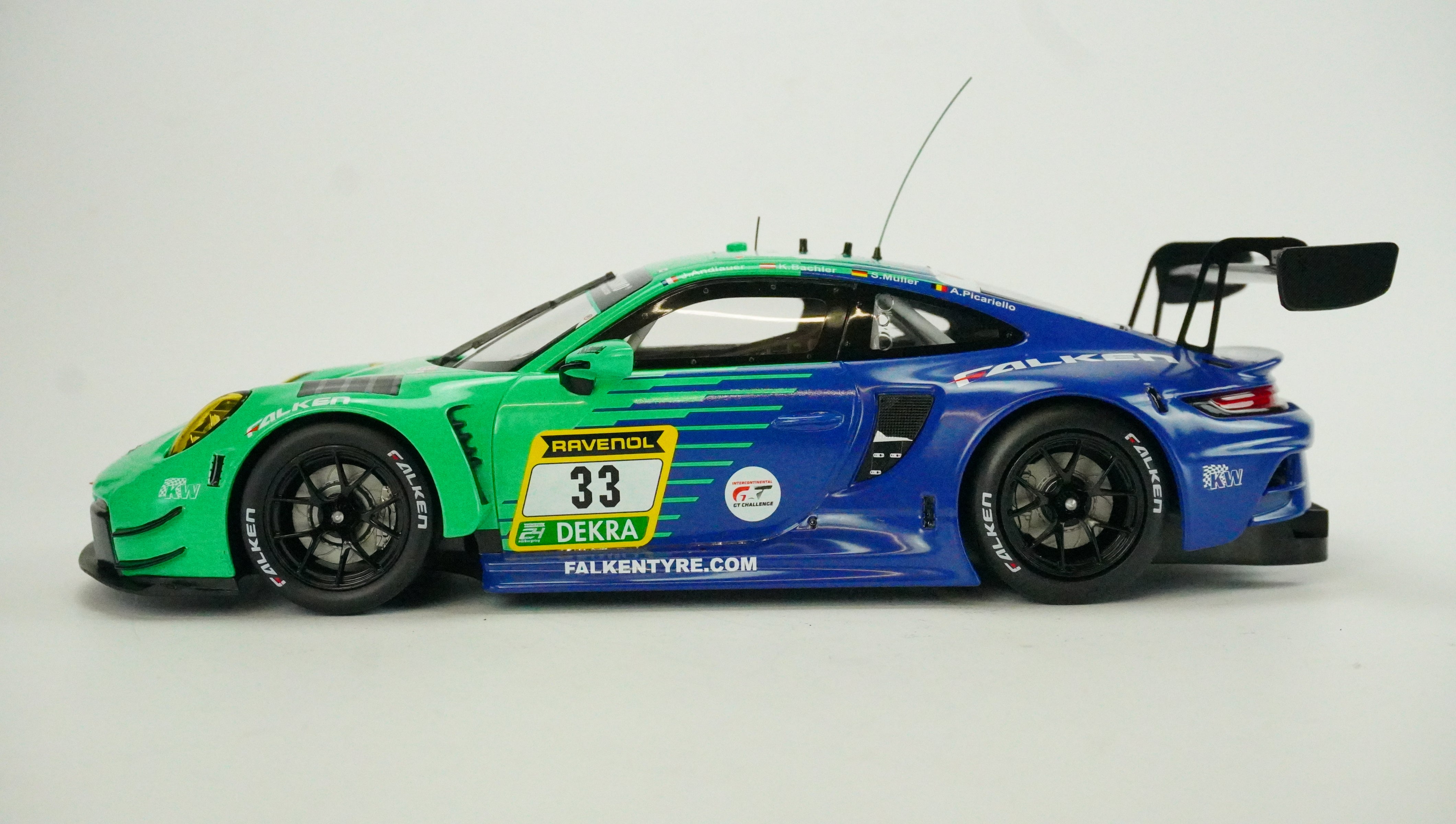 Porsche 911 (992) GT3 R-Nr.33 Limited 1:18