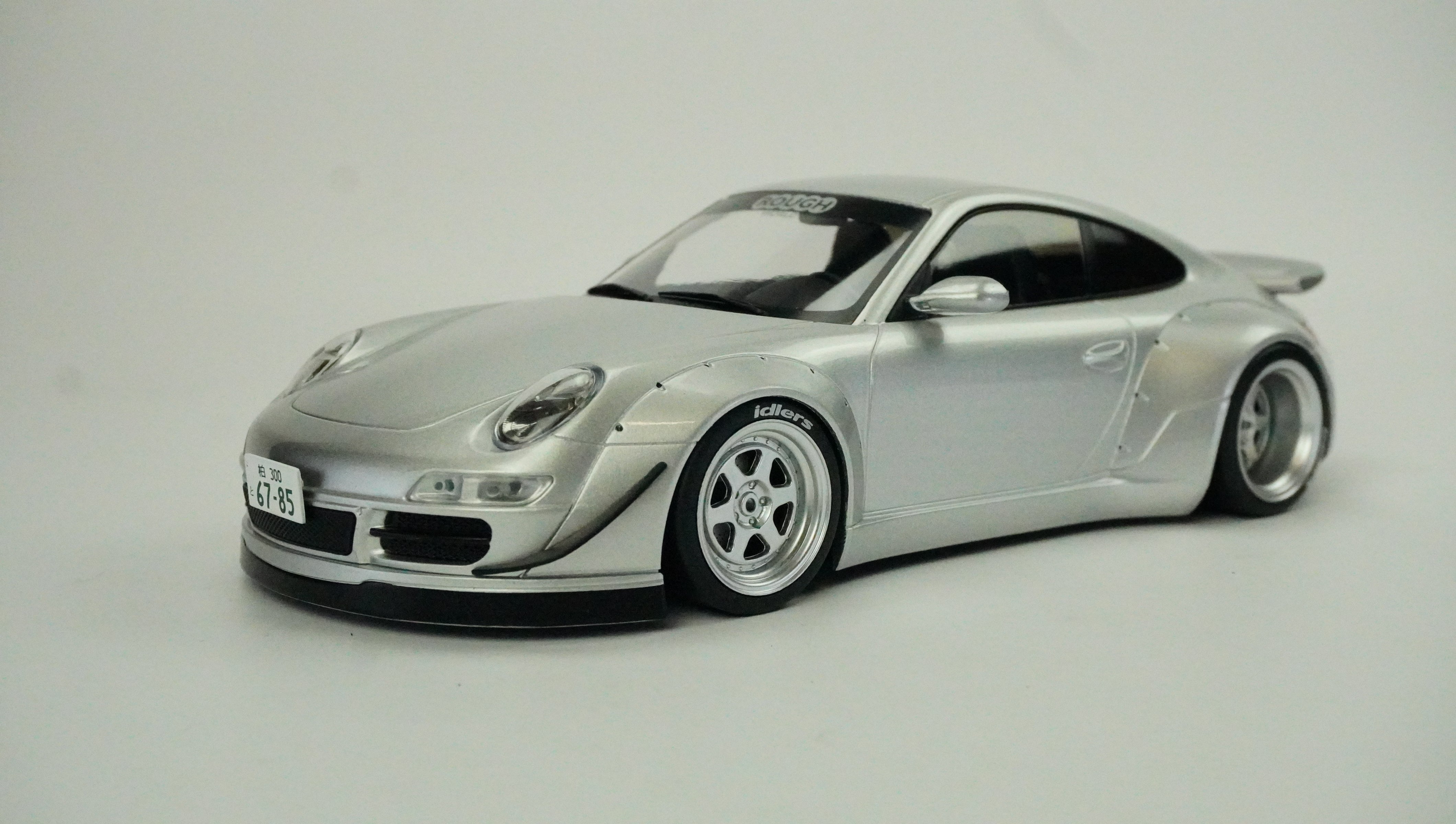 Porsche 911 (997) RWB 1:18
