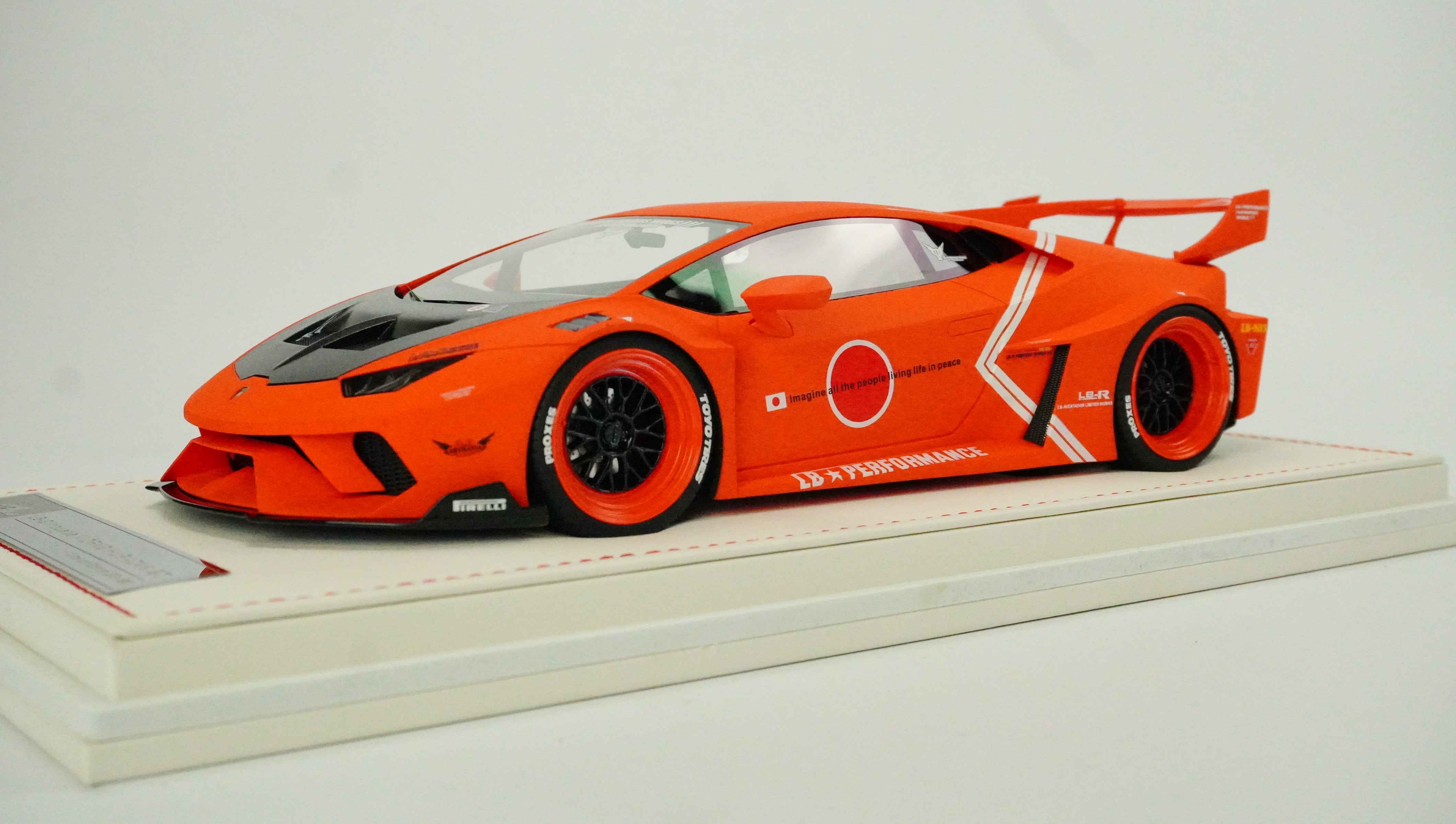 Lamborghini Huracan GT KBW Limited (incl. Showcase) 1:18