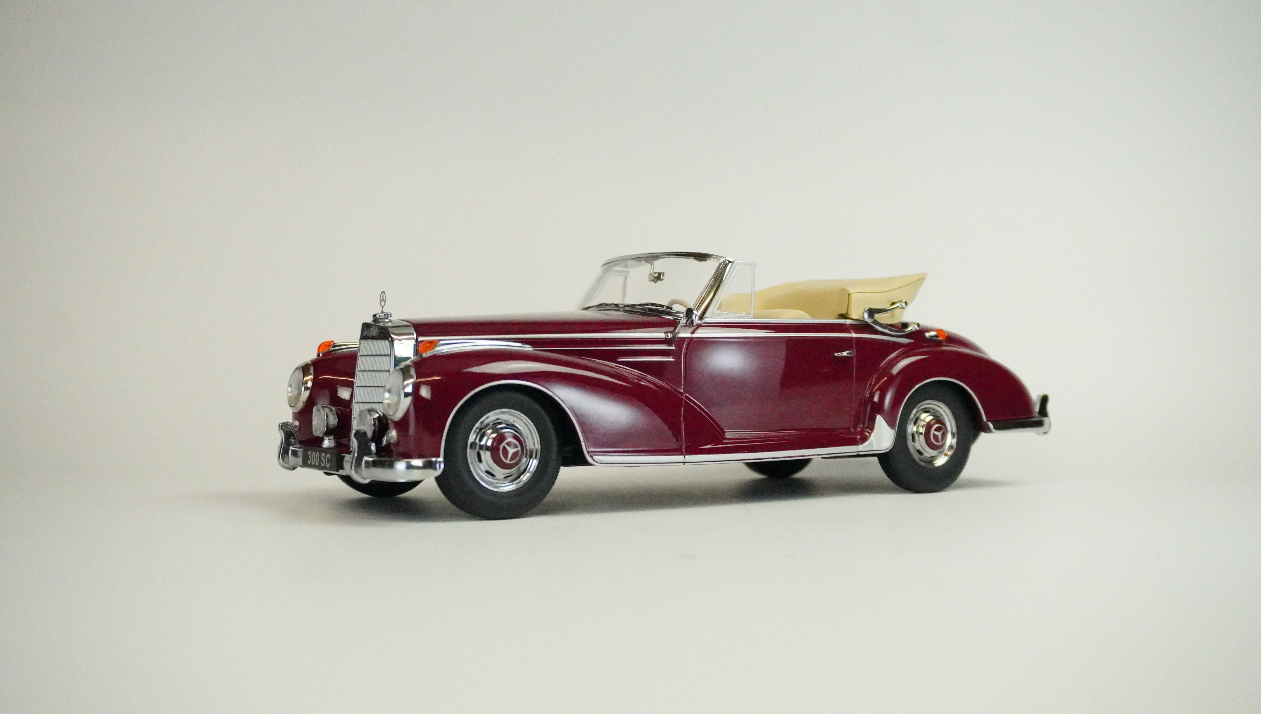 Mercedes Benz 300 SC Cabrio 1:18