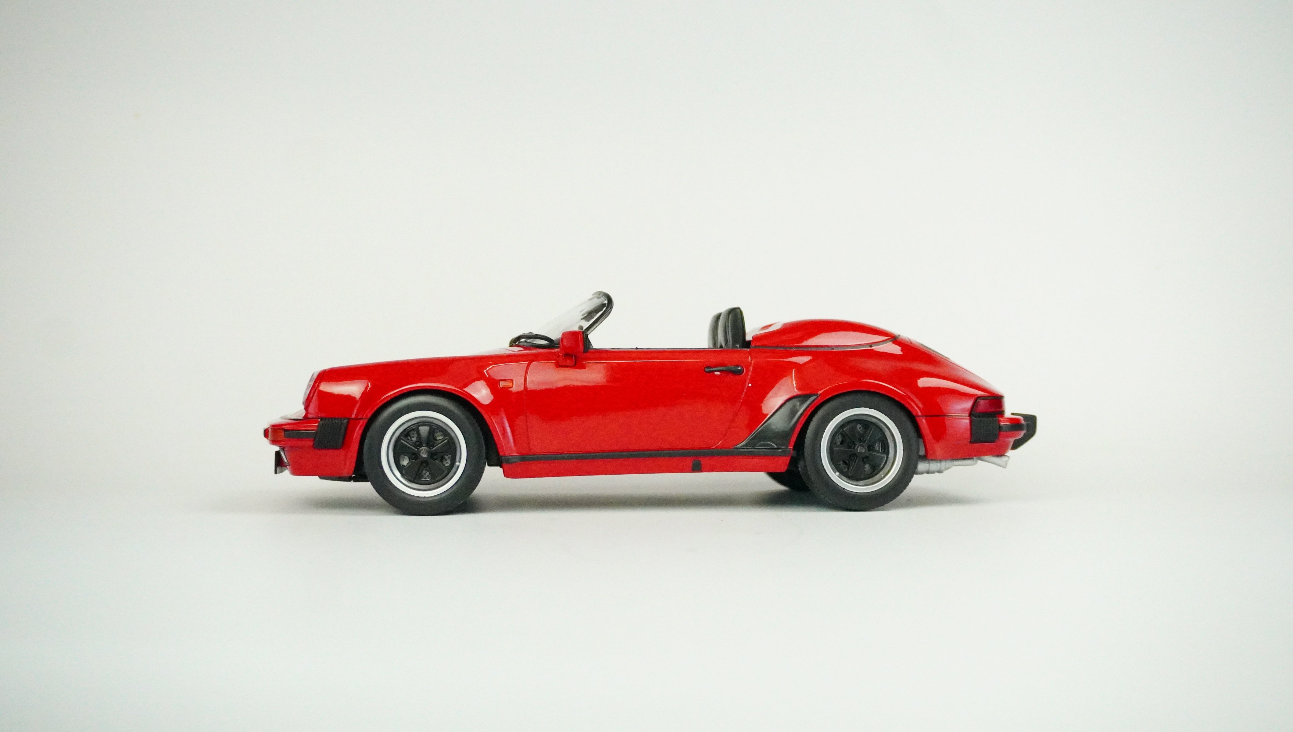 Porsche 911 Speedster Limited 1989 1:18