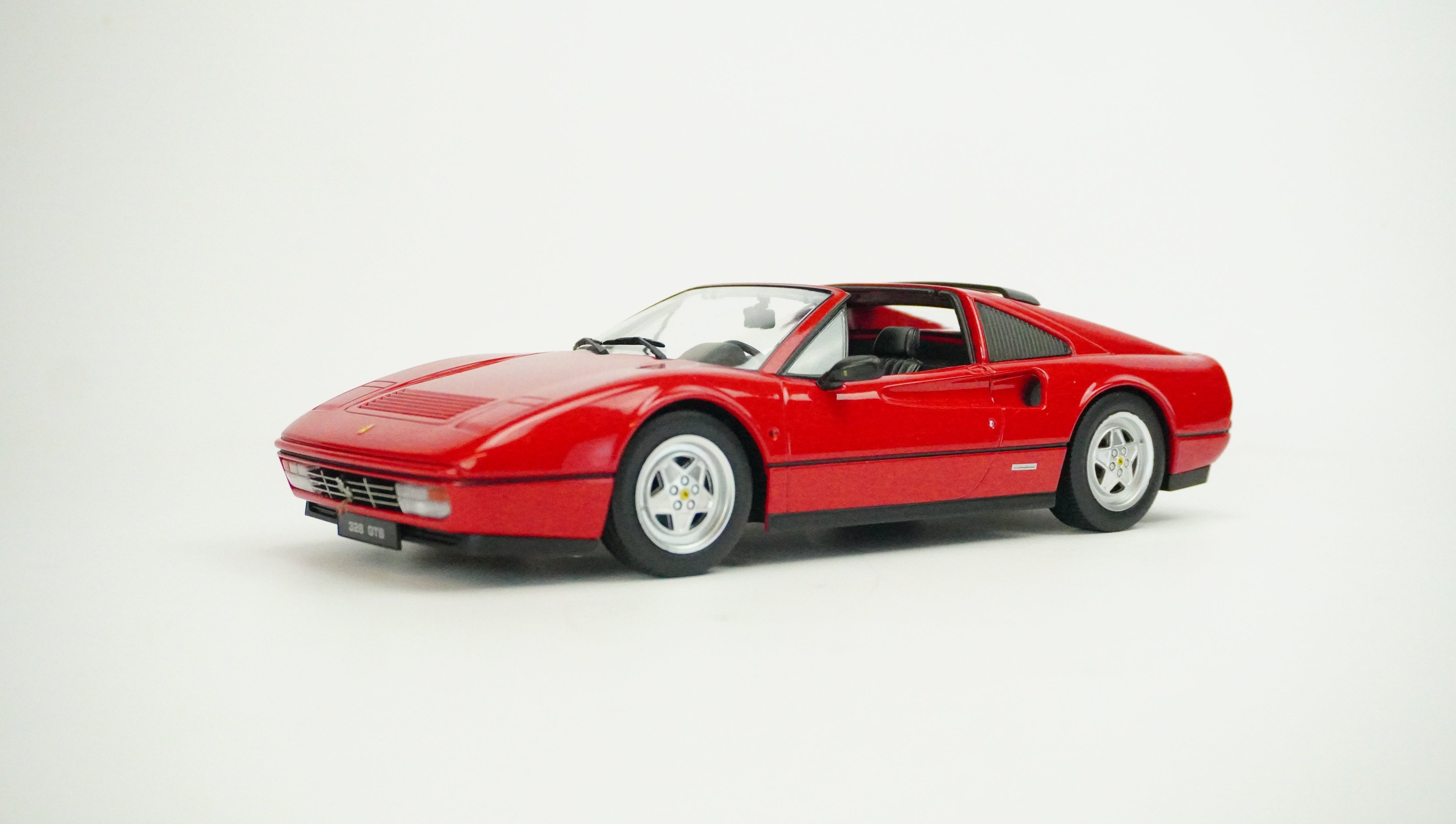 Ferrari 328 GTS Spider 1:18