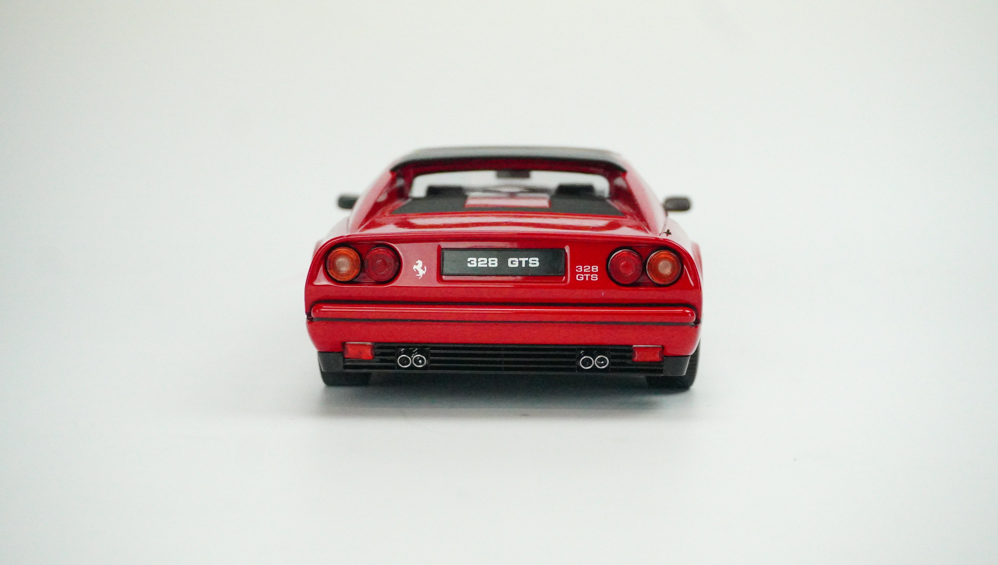 Ferrari 328 GTS Spider 1:18