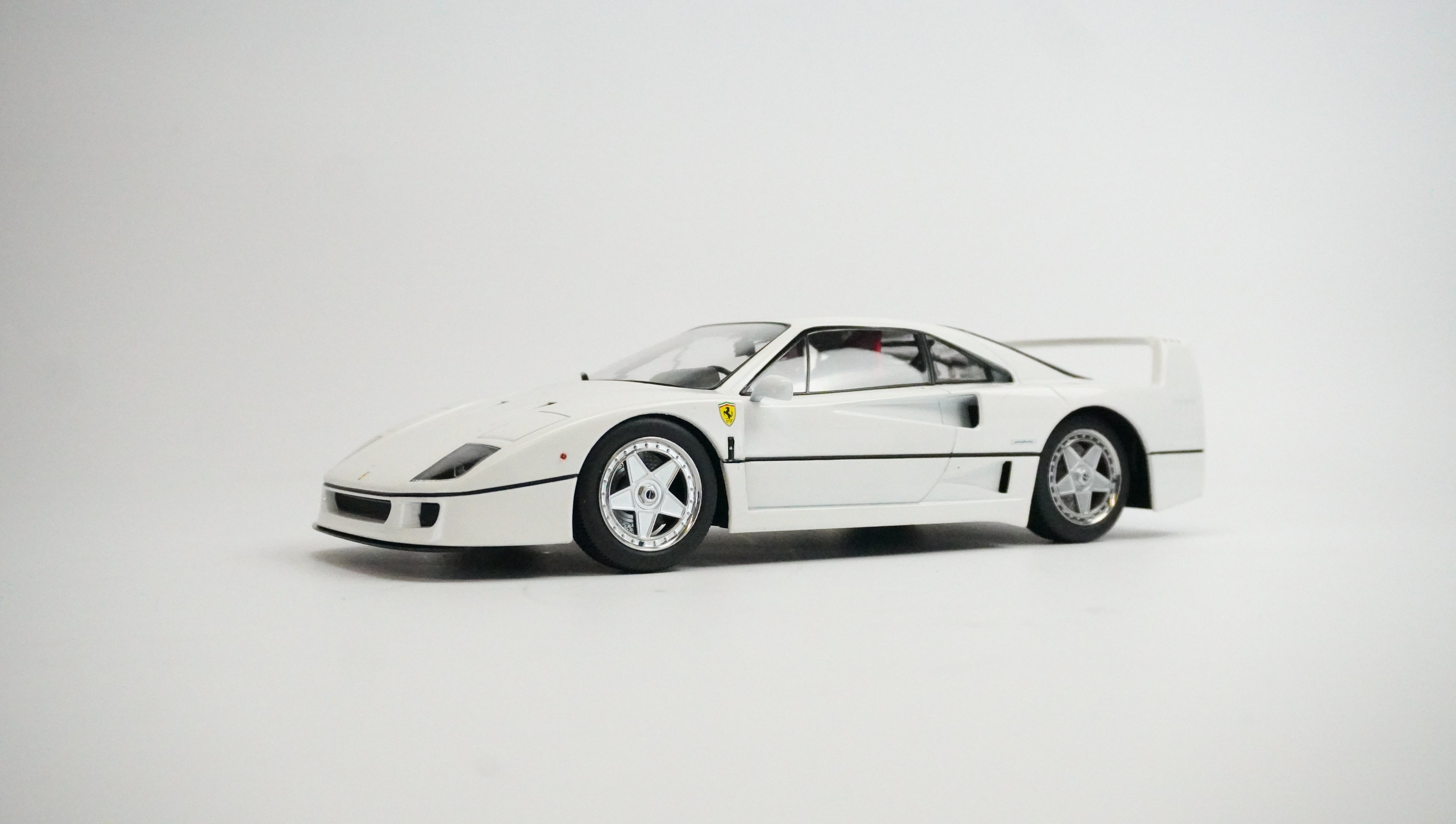 Ferrari F40 1:18