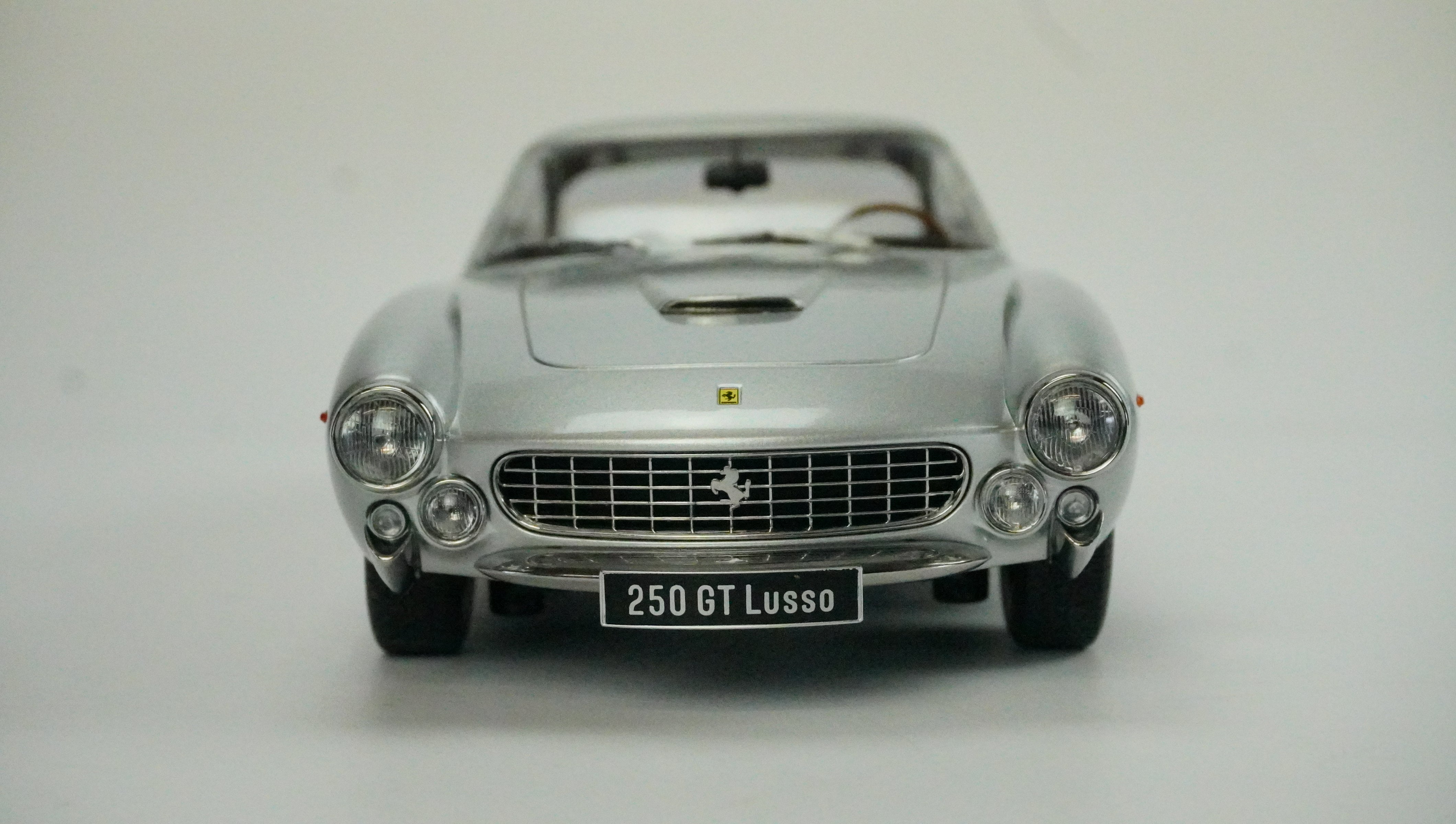 Ferrari 250 GT Lusso 1962 1:18