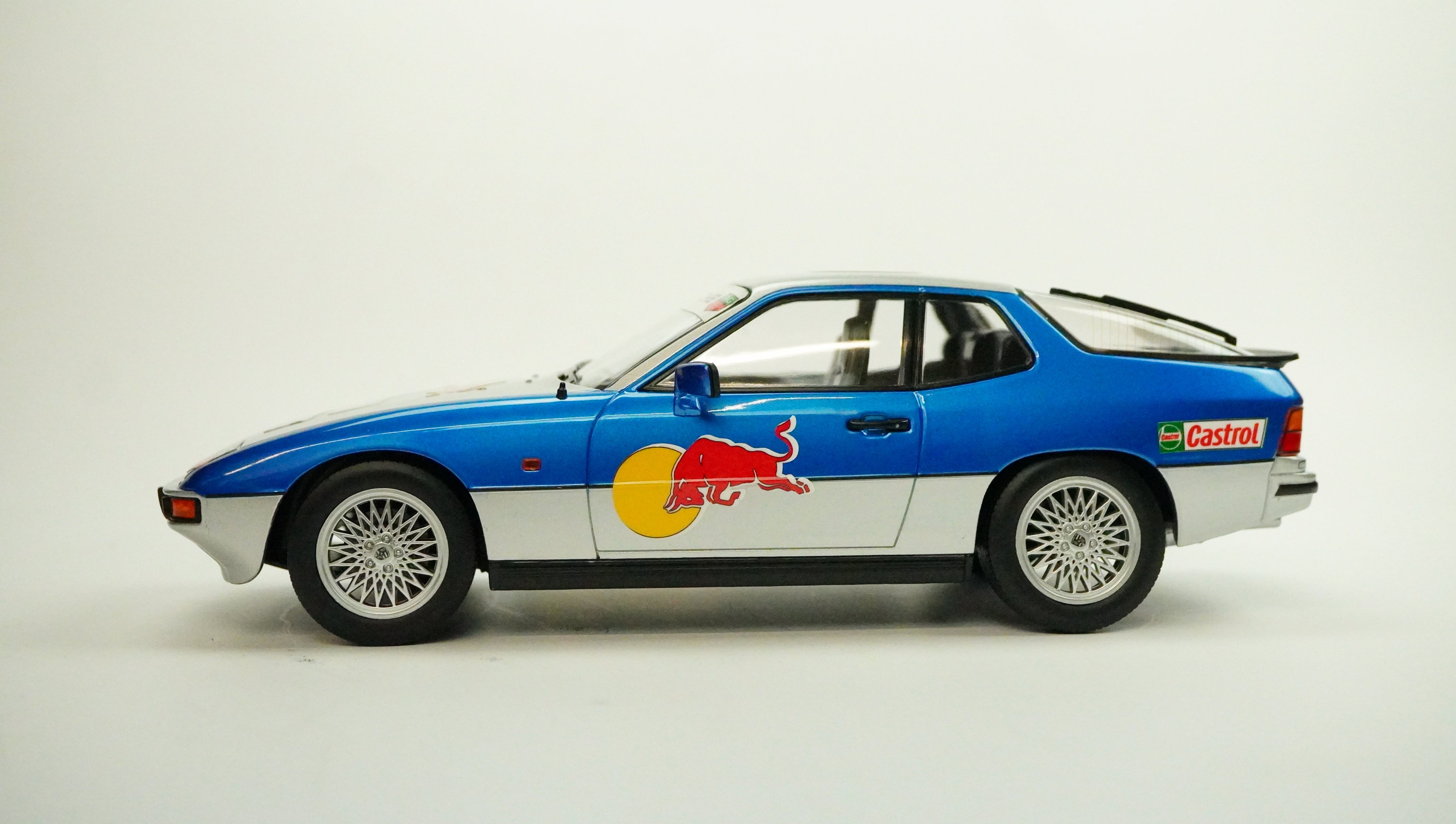 Porsche 924 Turbo Red Bull Umbau Rarität 1986 1:18