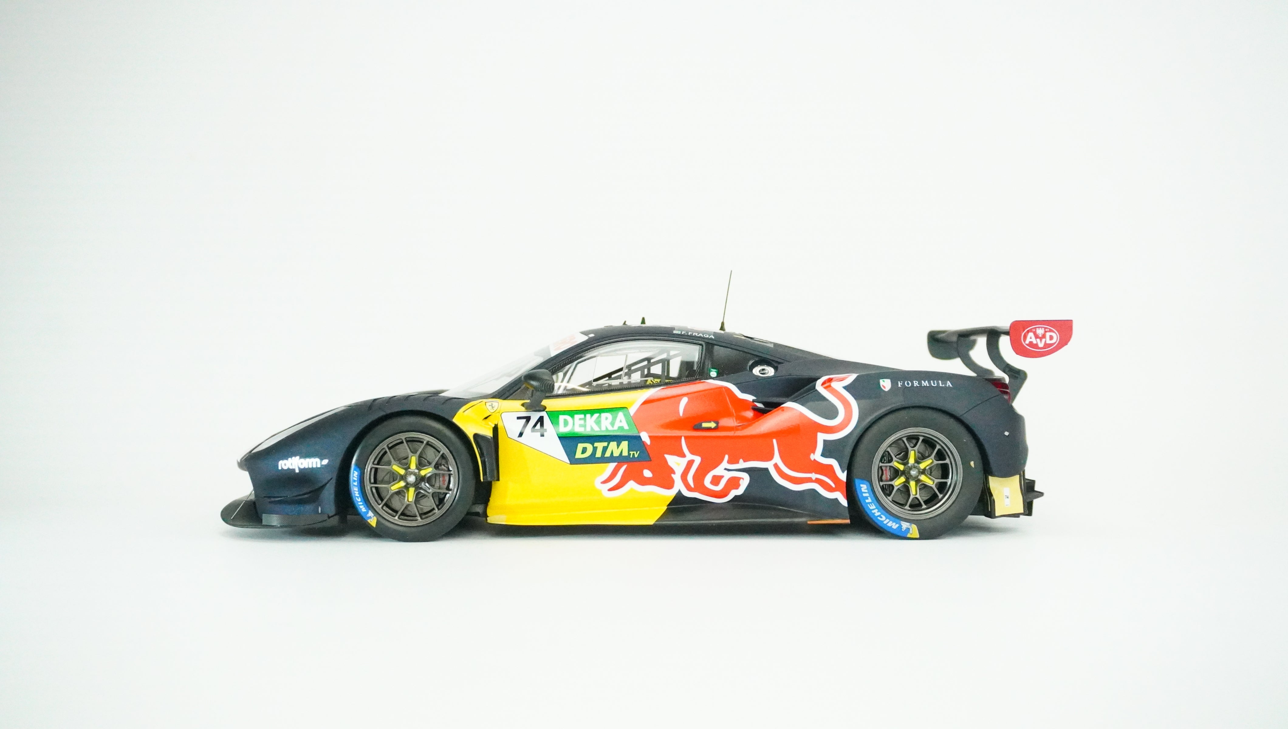 Ferrari 488 GT3 Evo 74 Red Bull 1:18