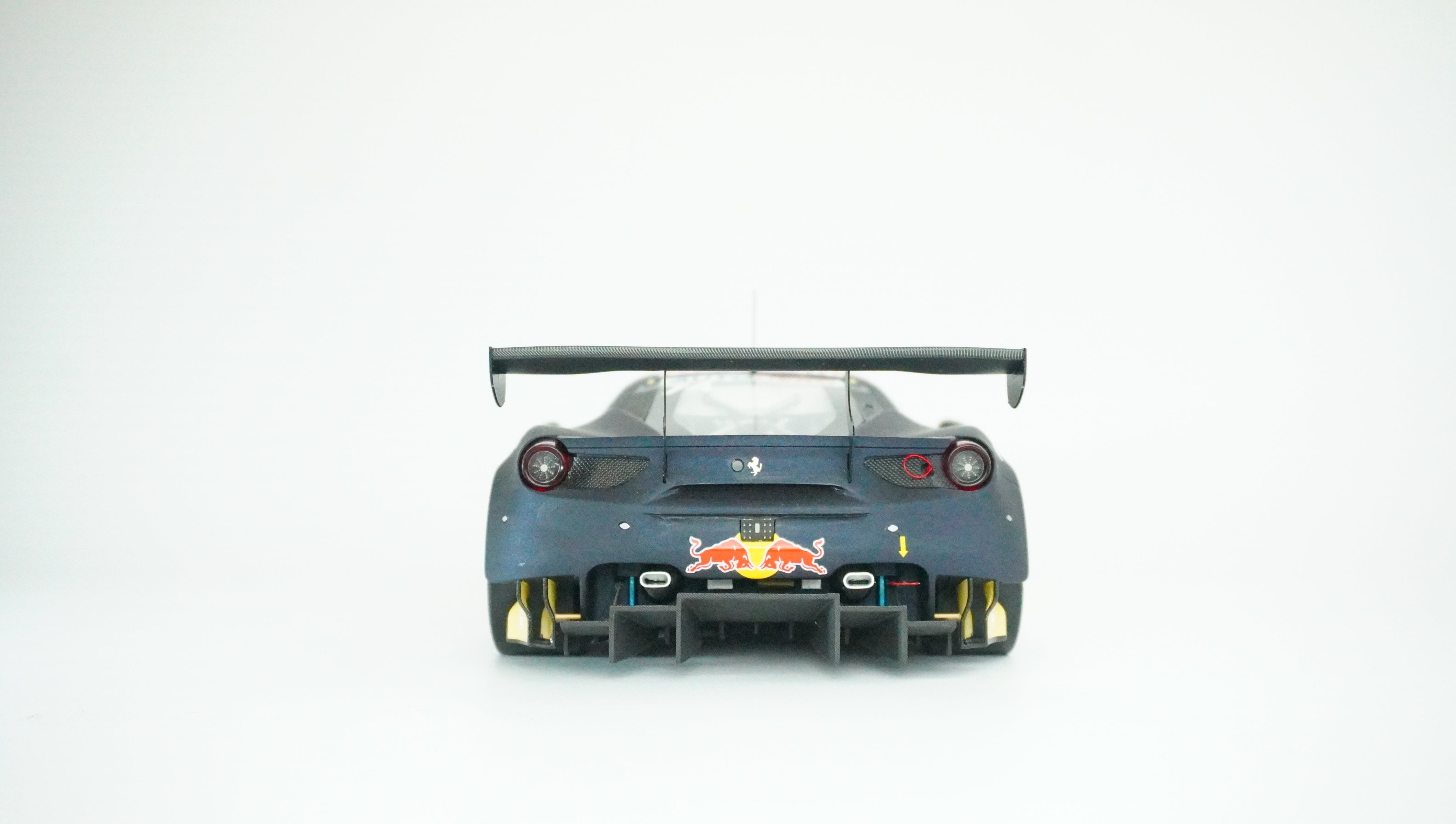 Ferrari 488 GT3 Evo 74 Red Bull 1:18