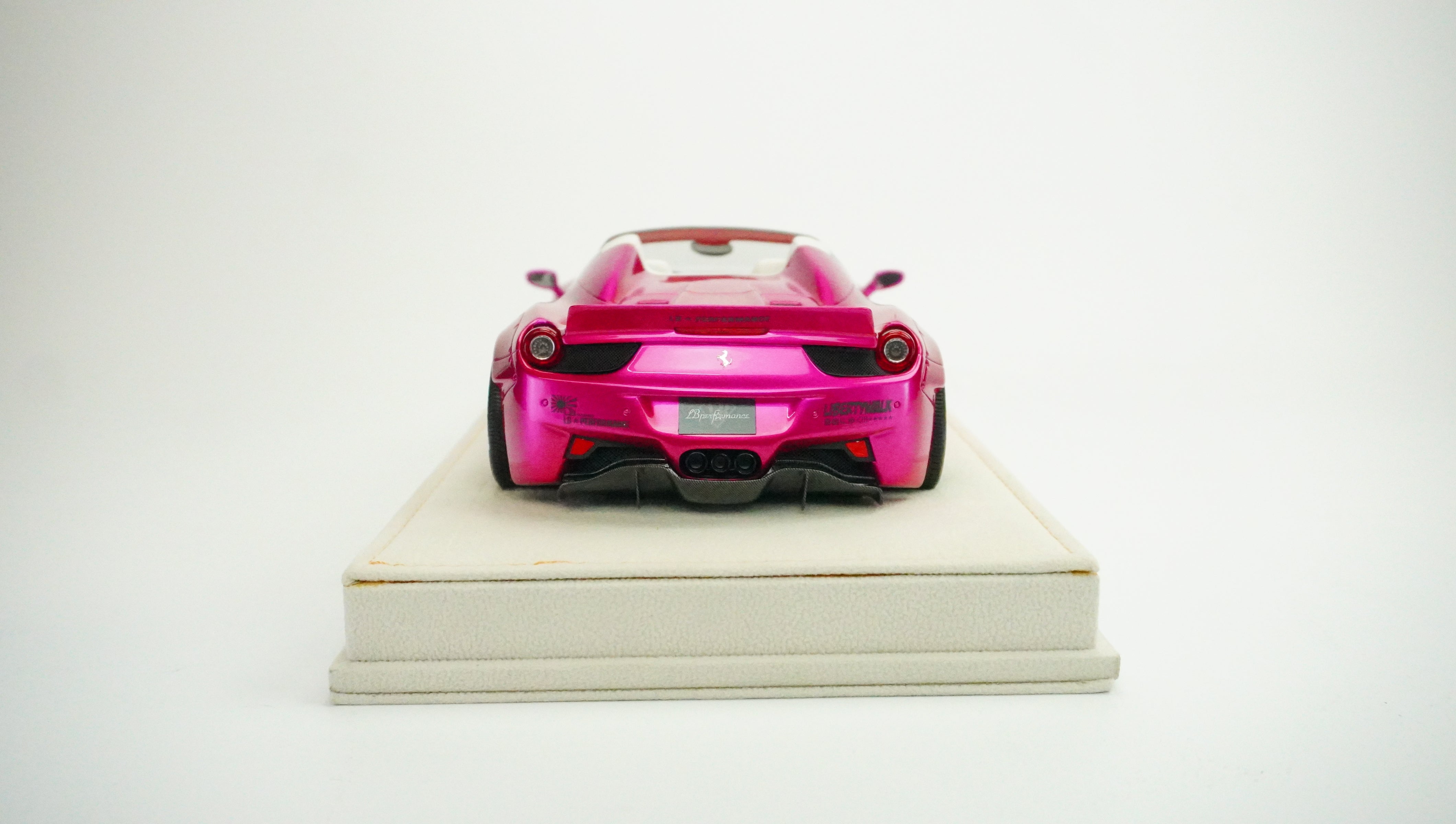 Ferrari 458 LB-Works Spider Limited (incl. Showcase) 1:18