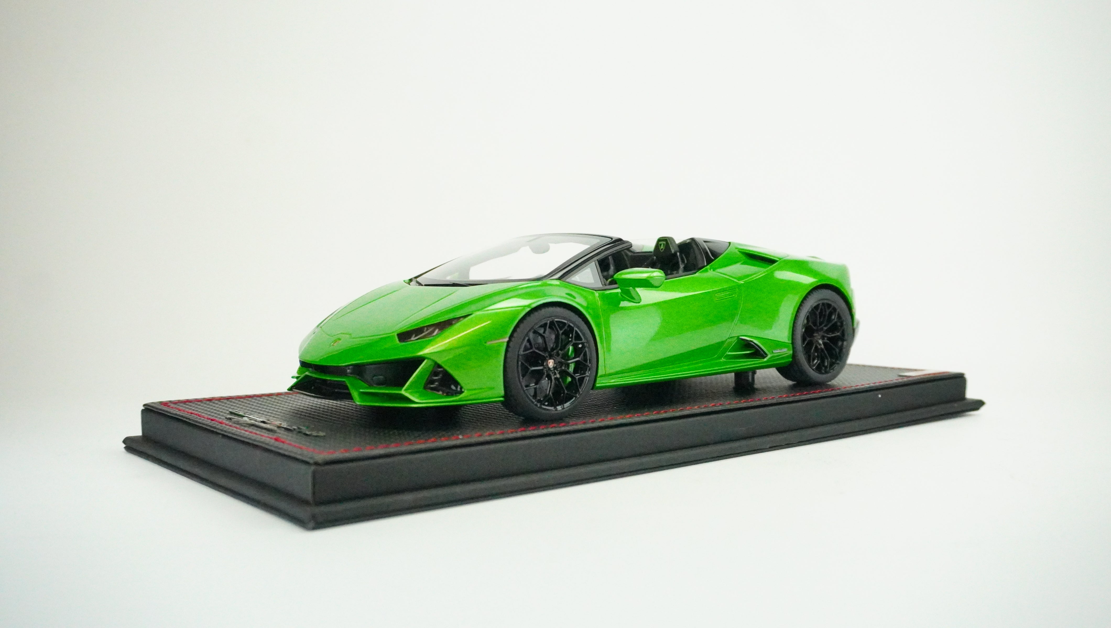 Lamborghini Aventador J Spyder Limited (incl. Showcase) 2012 1:18