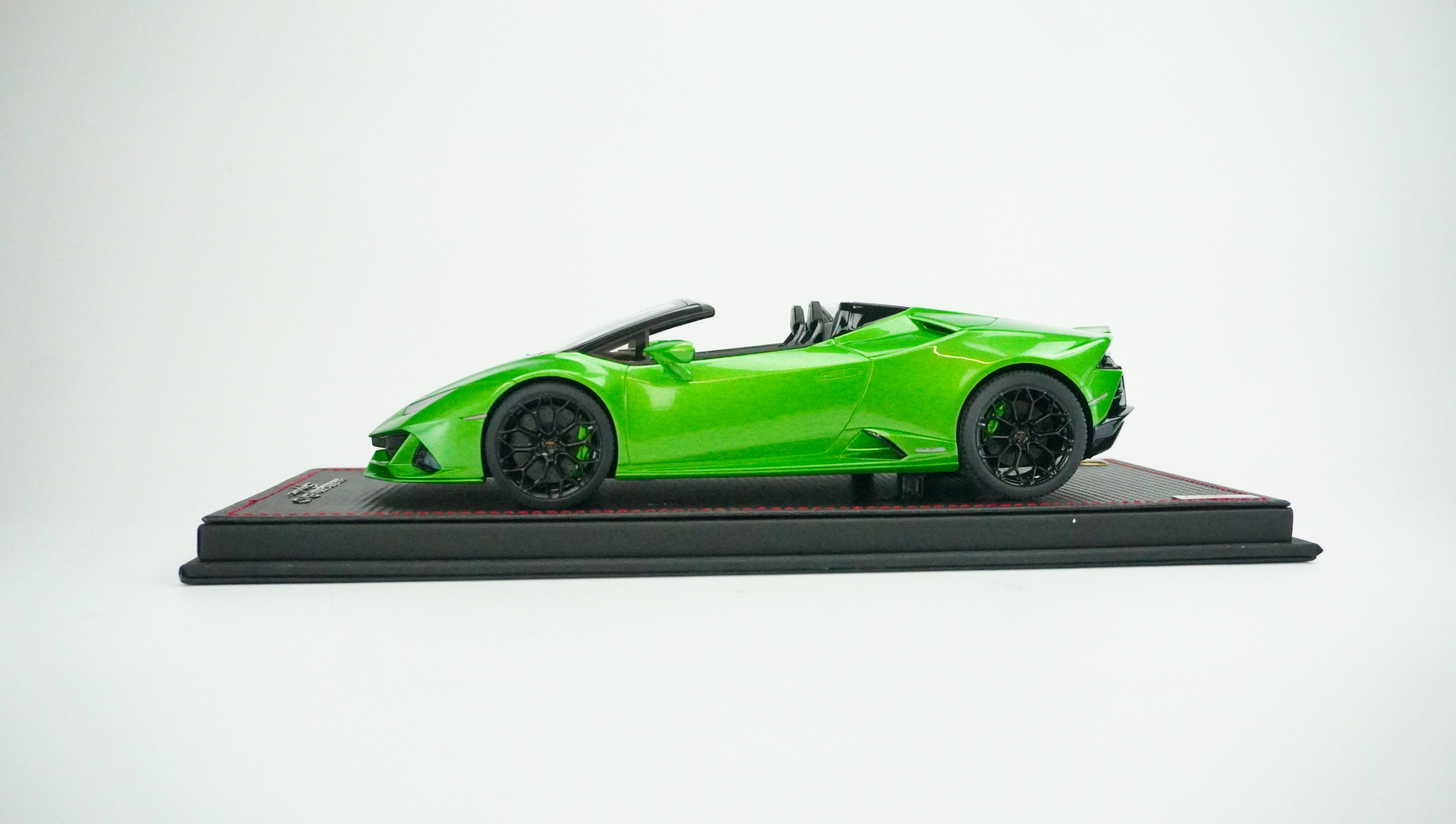 Lamborghini Aventador J Spyder Limited (incl. Showcase) 2012 1:18
