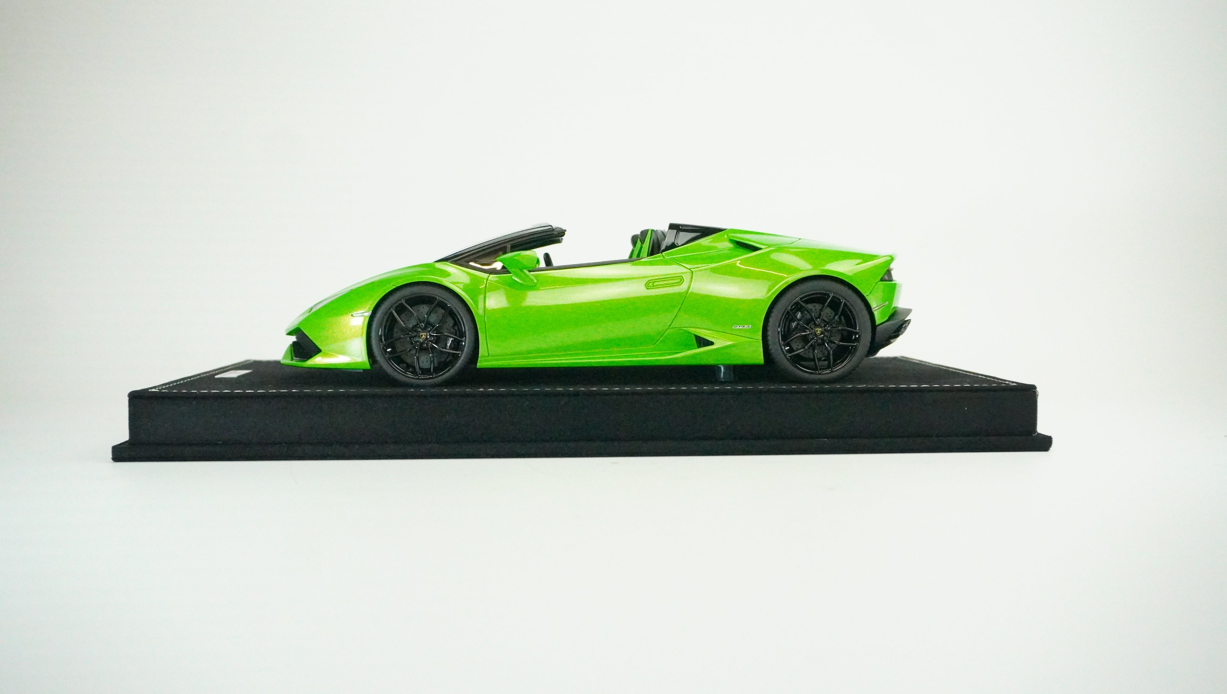 Lamborghini Huracán LP610-4 Limited (incl. Showcase) 2015 1:18