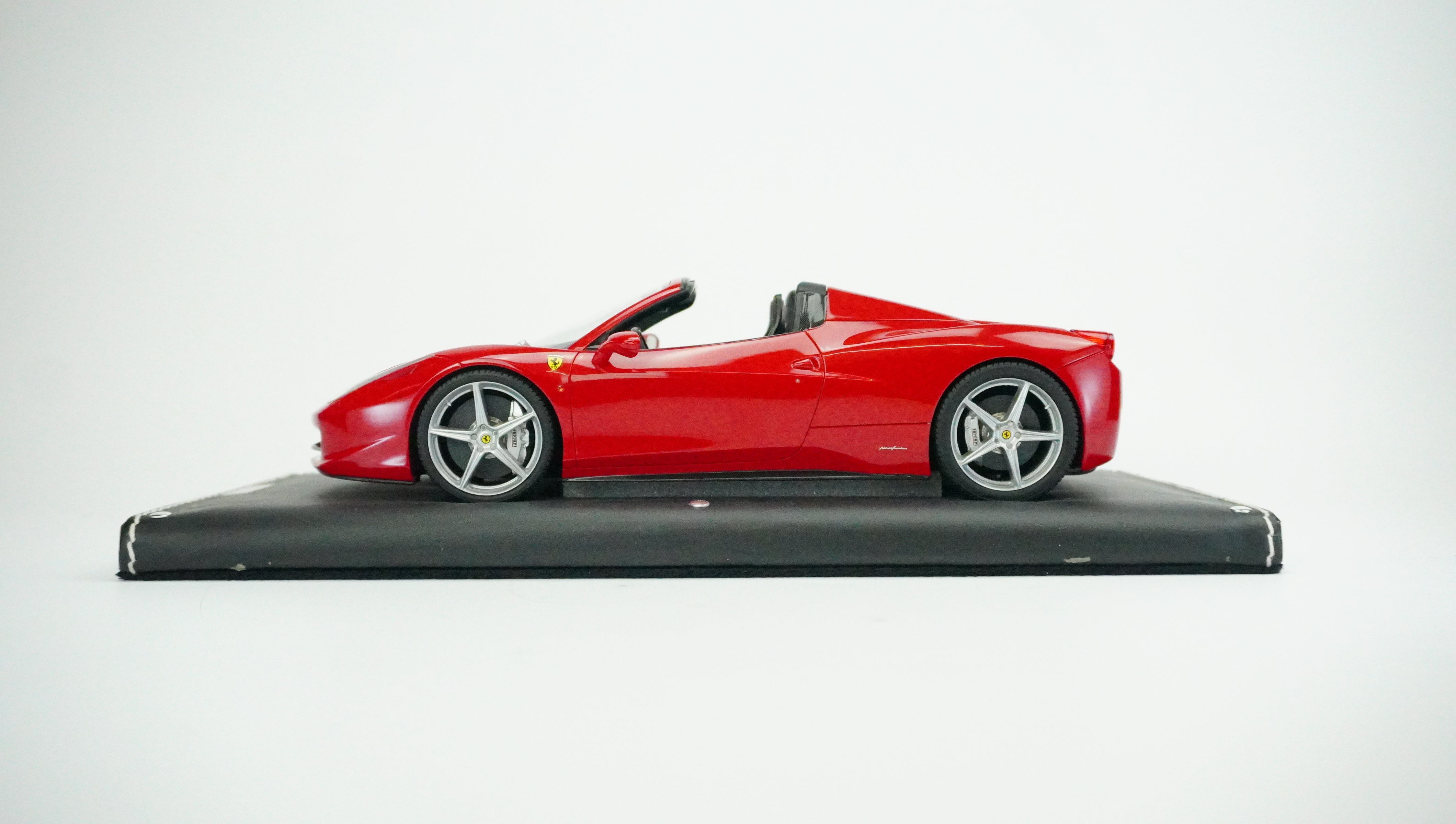 Ferrari 458 Spider Limited 2012 1:18