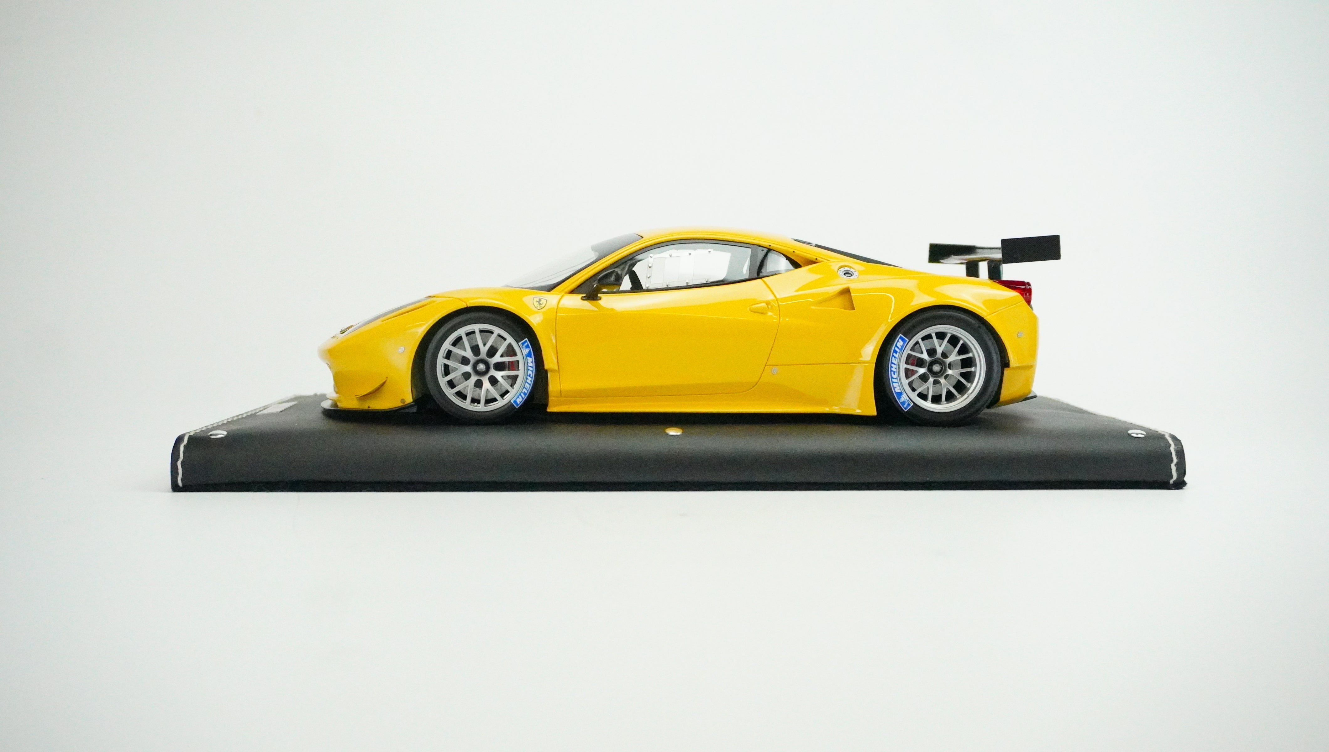 Ferrari 458 GT2 Limited 2012 1:18