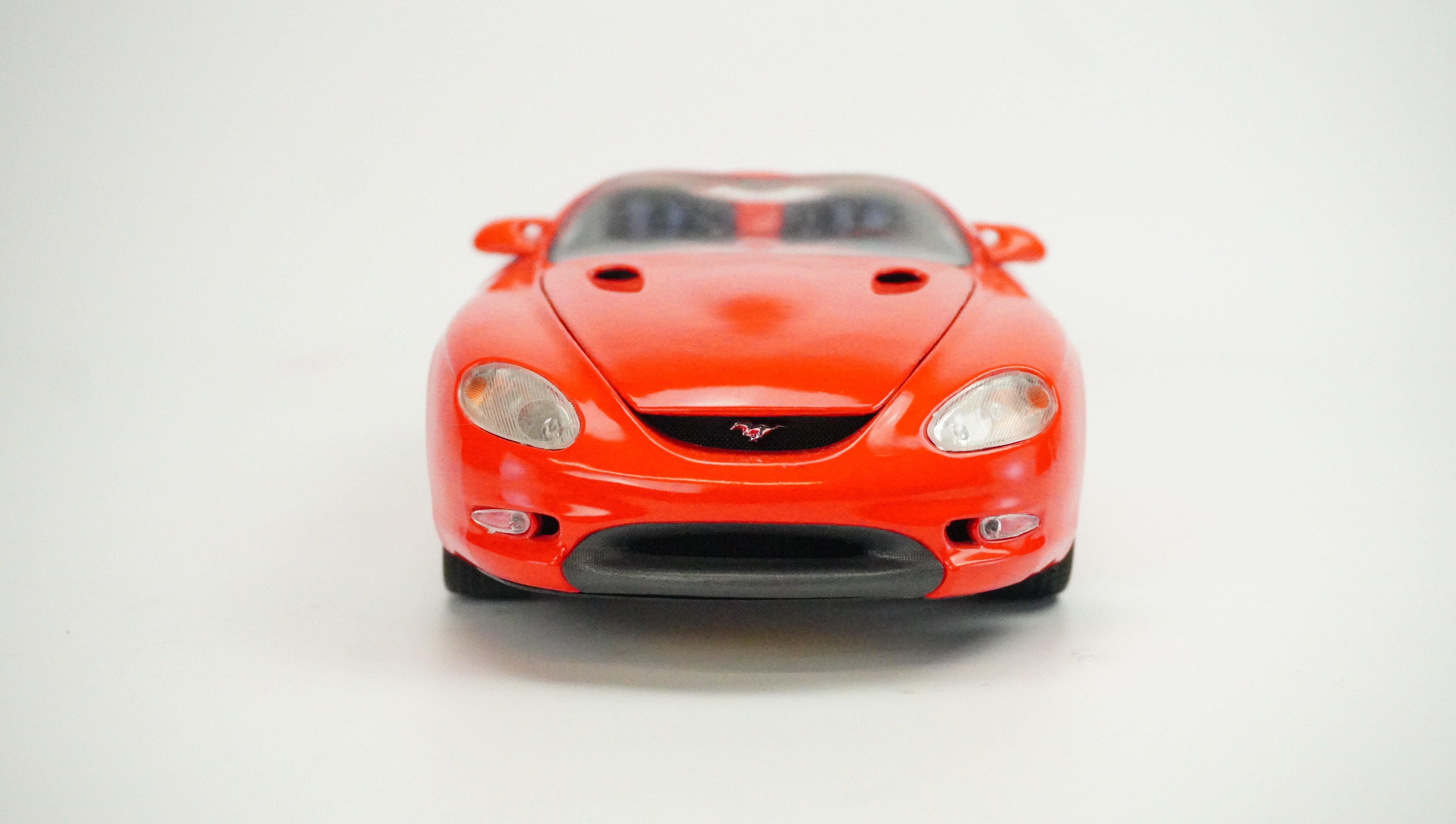 Mustang Mach III Spyder (without Box) 1:18