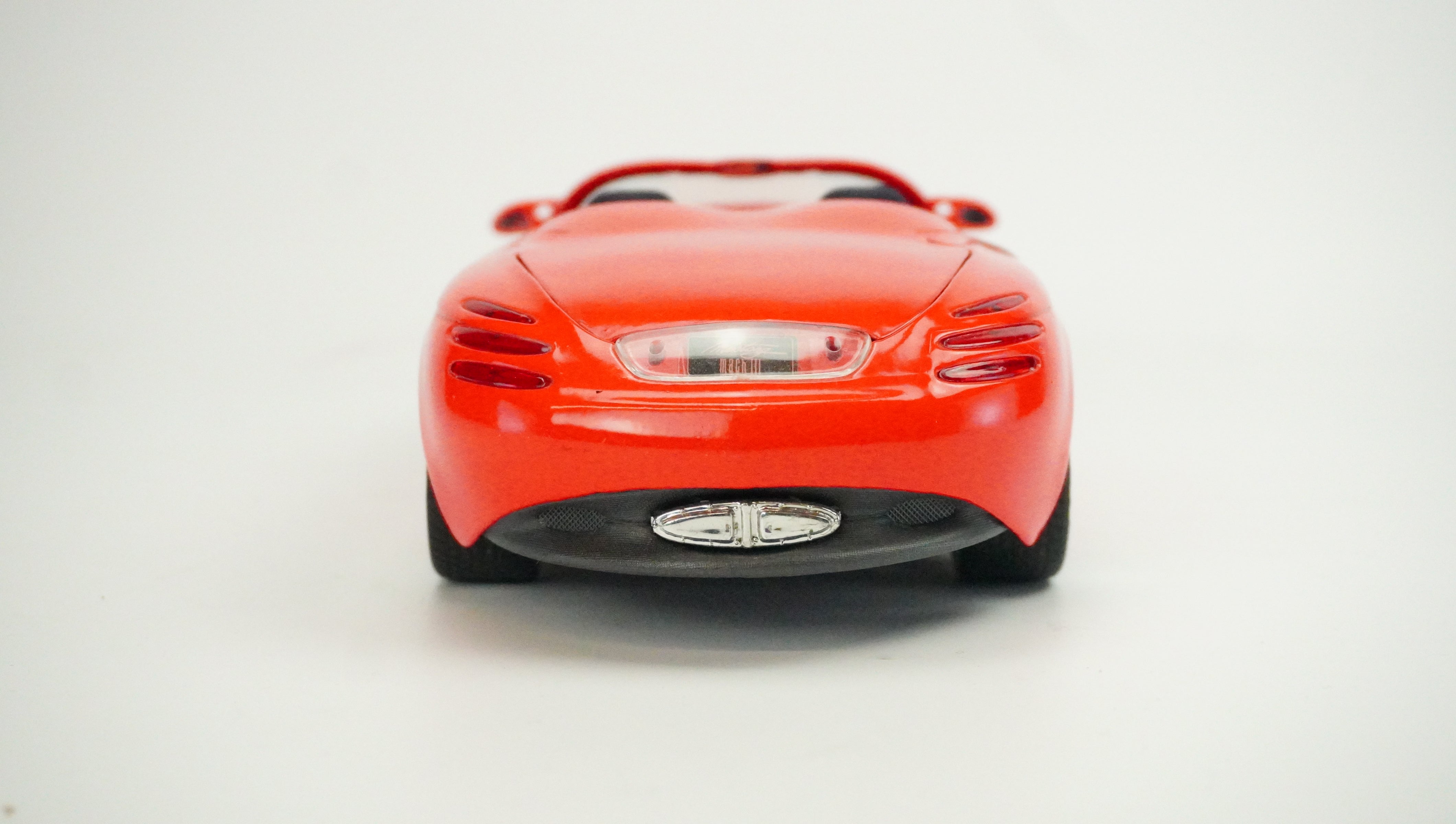 Mustang Mach III Spyder (without Box) 1:18