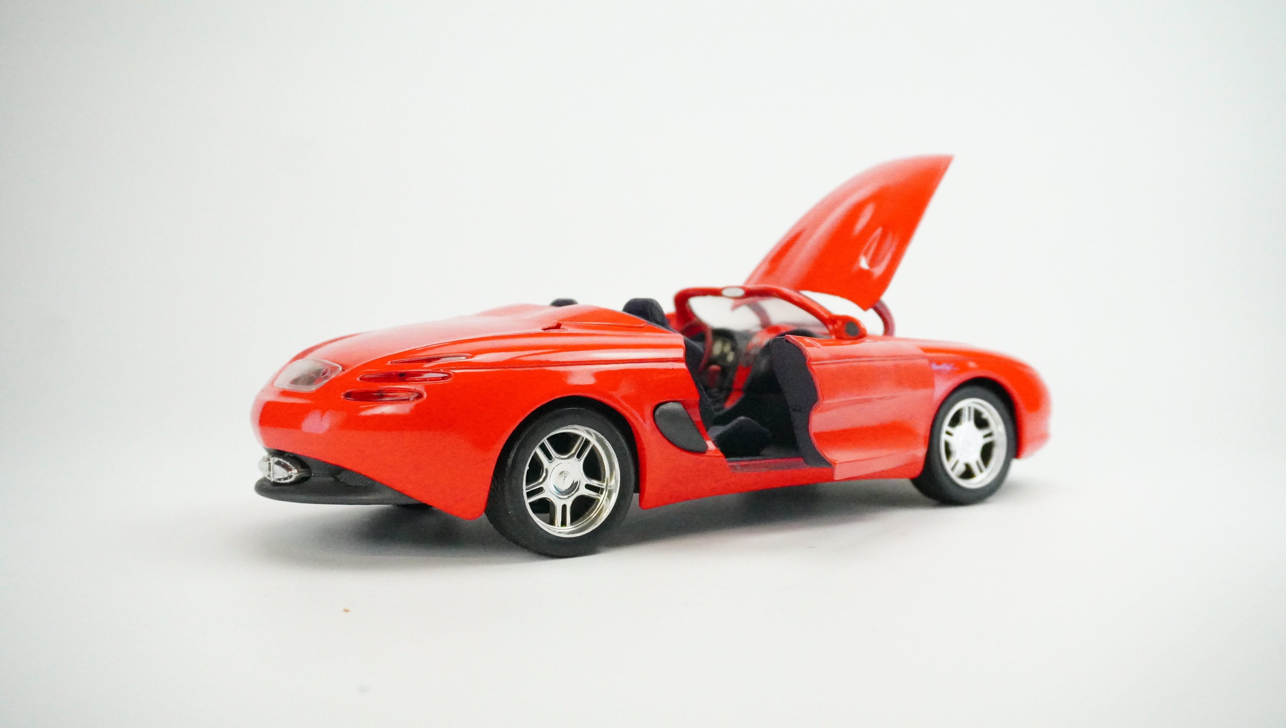 Mustang Mach III Spyder (without Box) 1:18