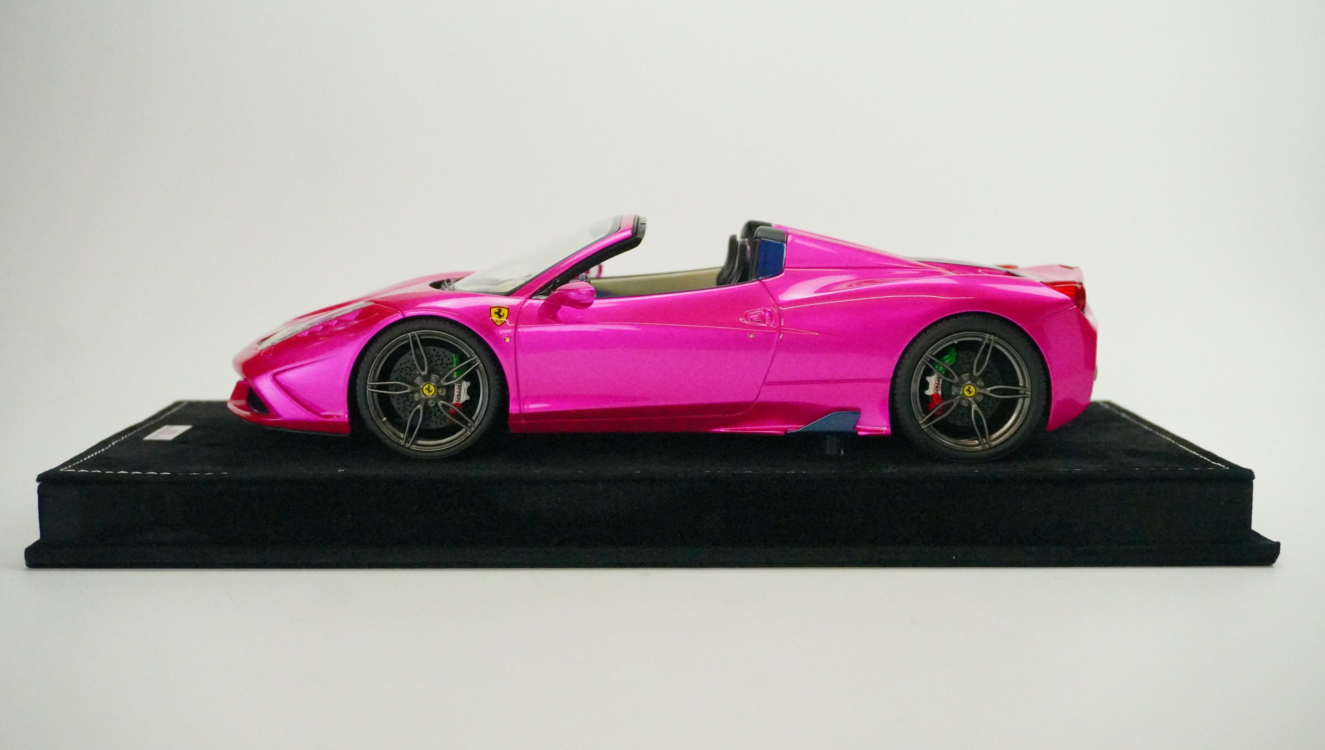 Ferrari 458 Speciale A Spider Limited (incl. Showcase) 1:18