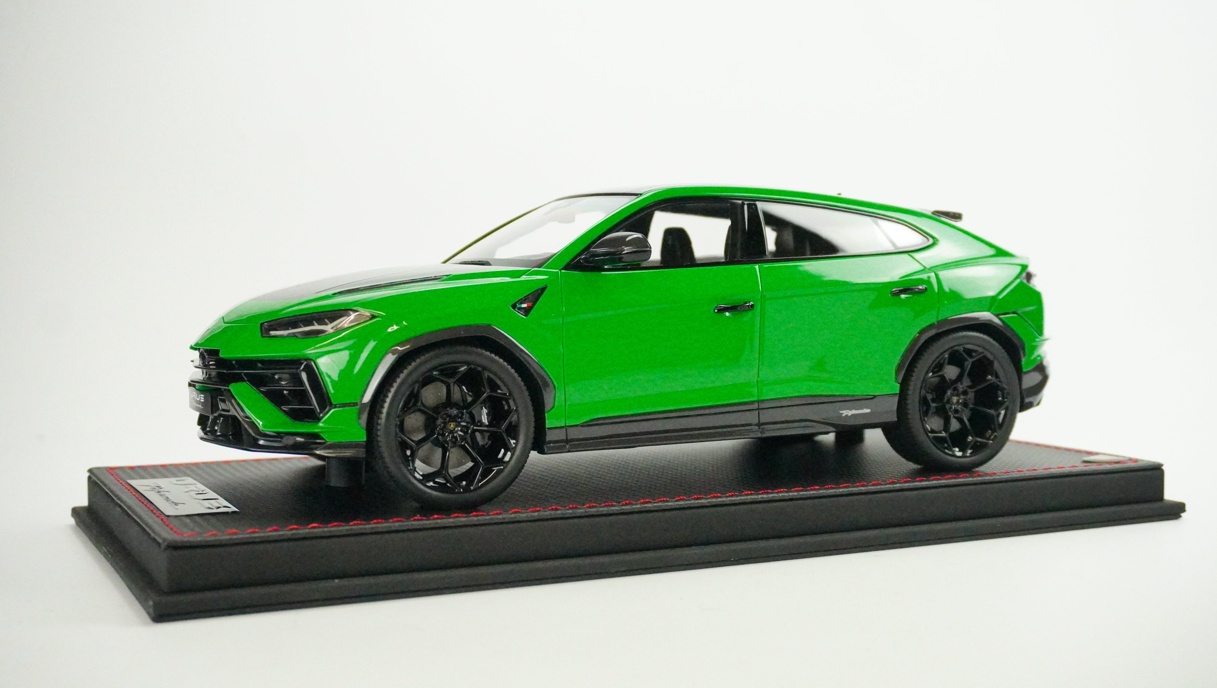 Lamborghini Urus Performante Limited (incl. Showcase) 1:18